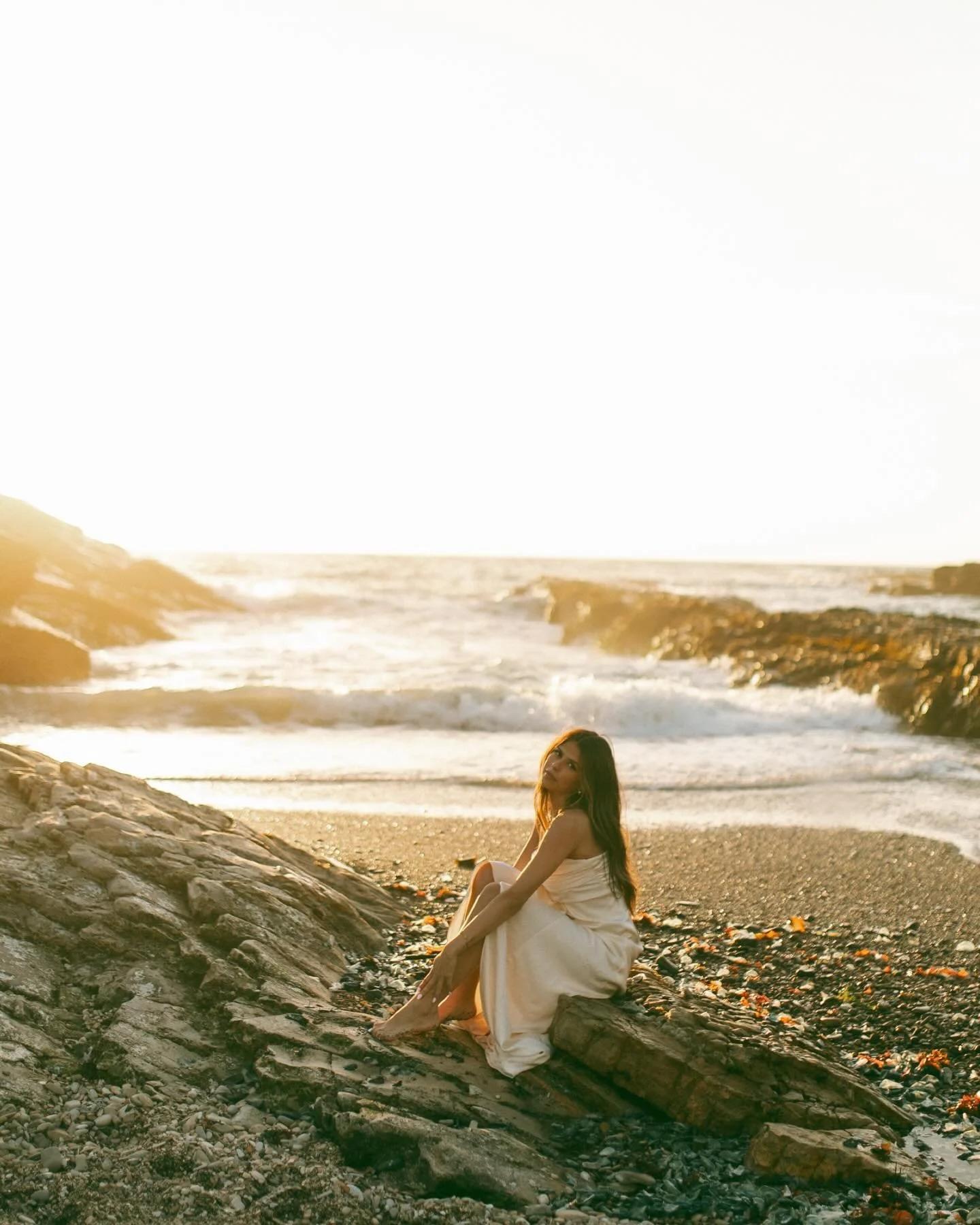 dream girl ✨ thank you @ashlyn.aldaco for being my little muse this weekend

not sleeping until I go through them all 🎞️ 

#centralcoastphotographer #california #californiasunset