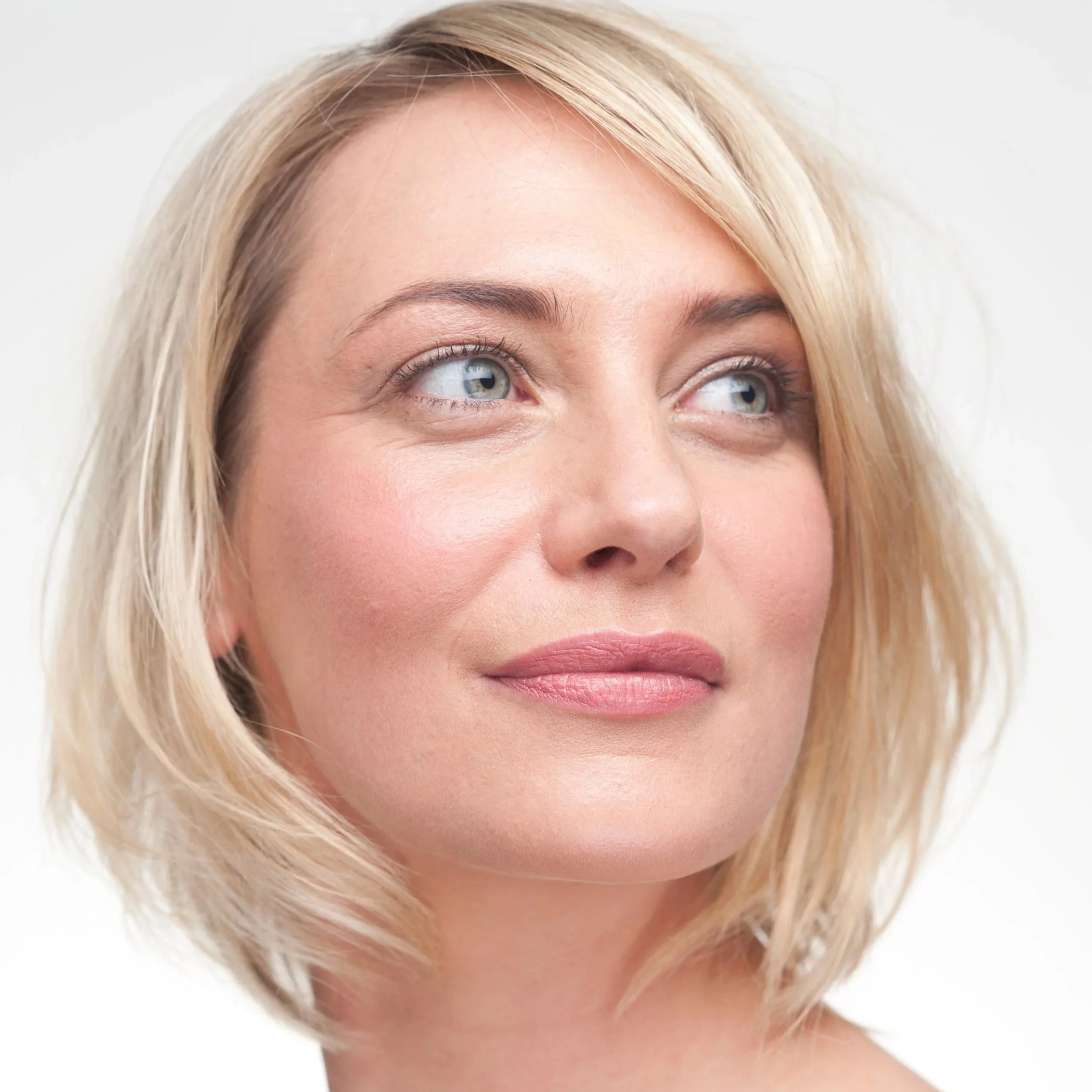 The Difference Between Looking Younger and Looking Well