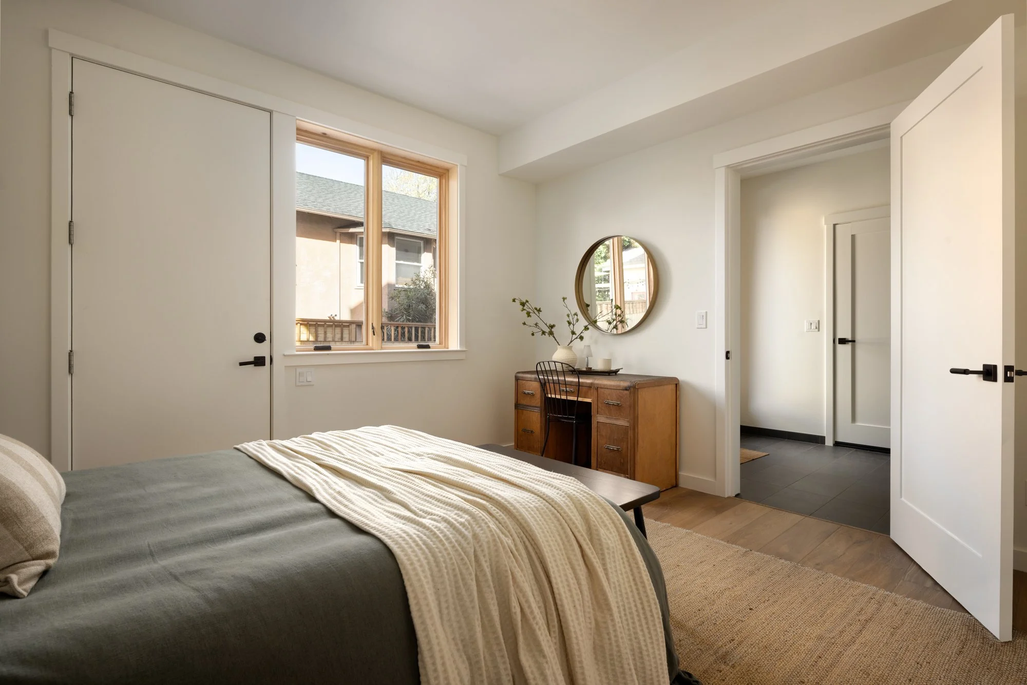 709 C, San Rafael - Unit 2-3.jpg