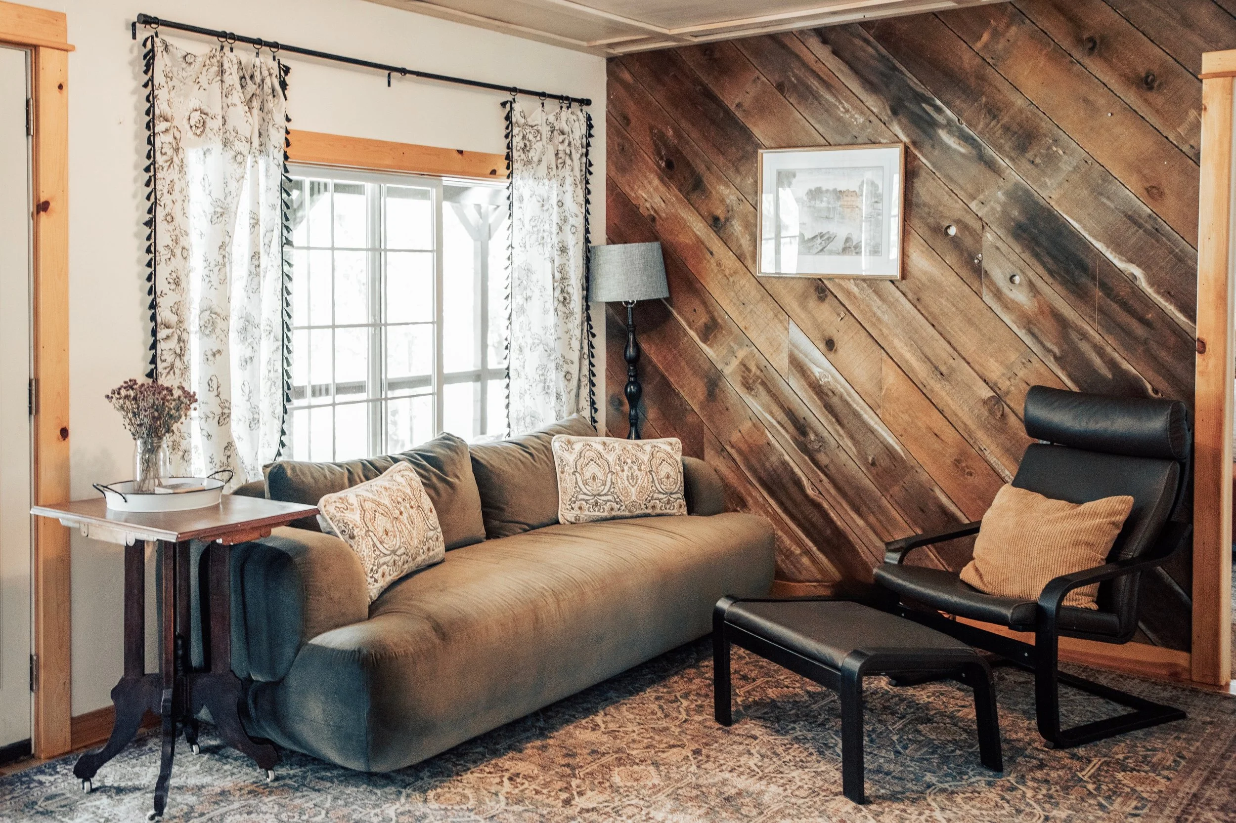 English Oaks Sitting Room 1.jpg