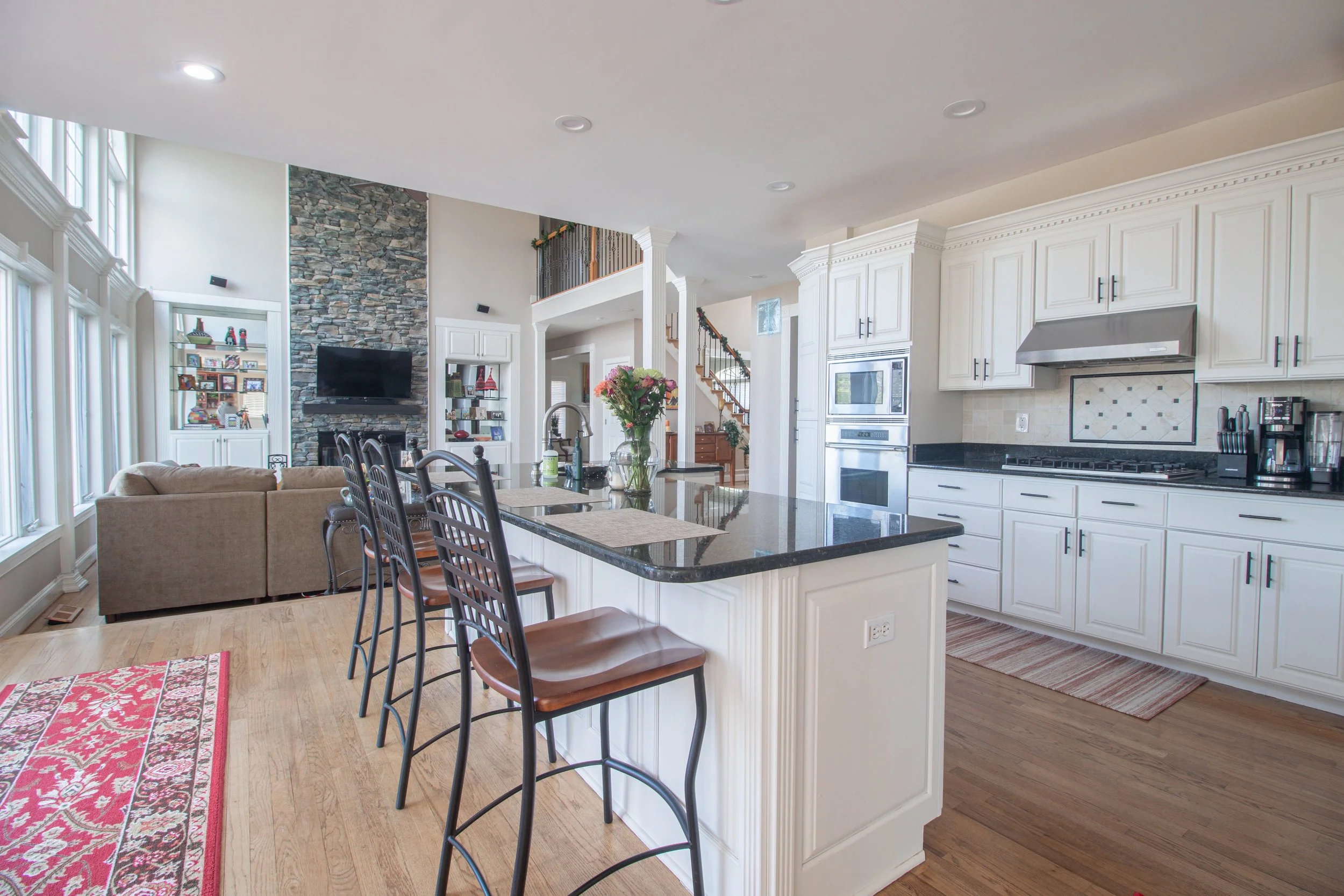 Kitchen 2.jpg