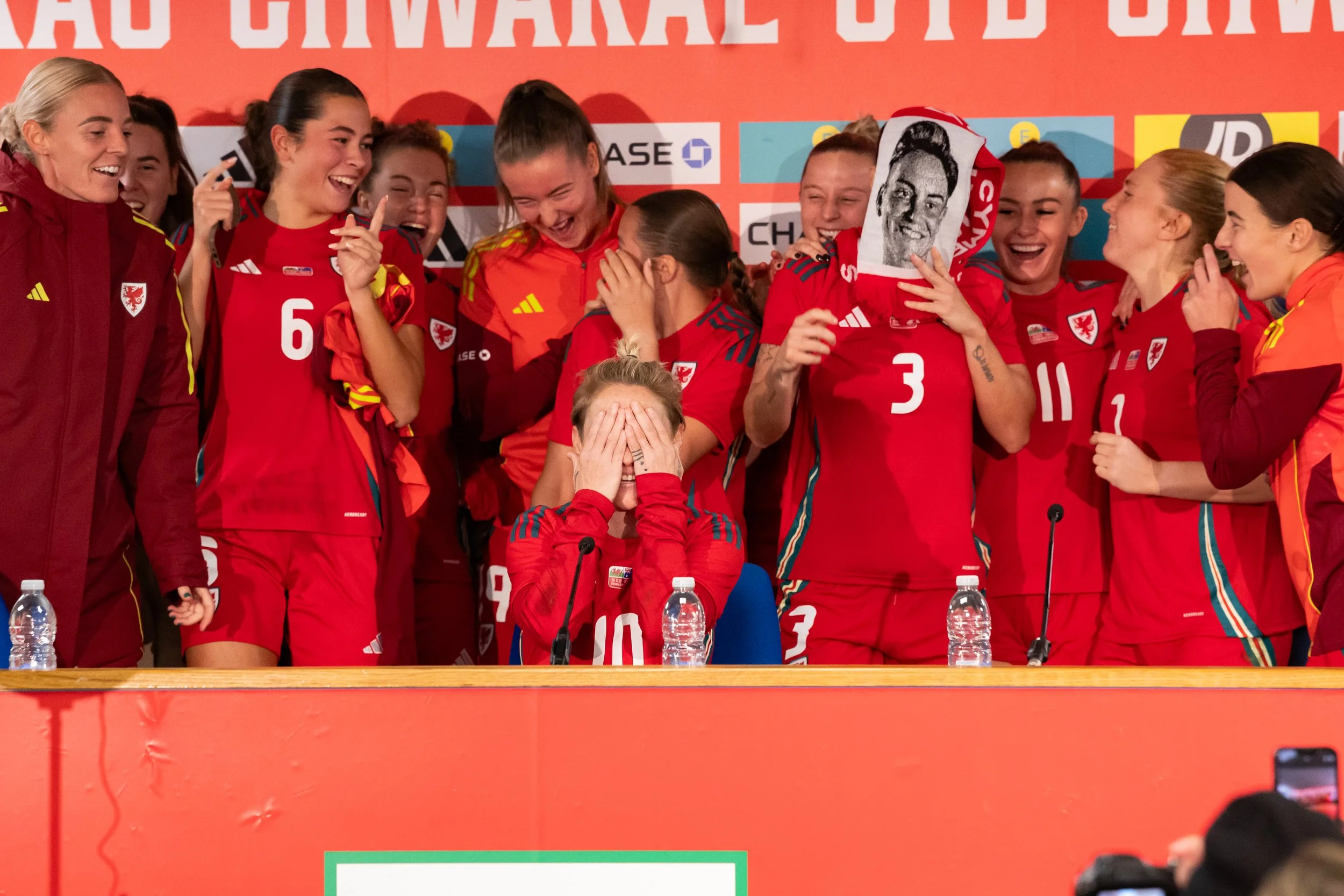 Kara Thomas Photography / FAW