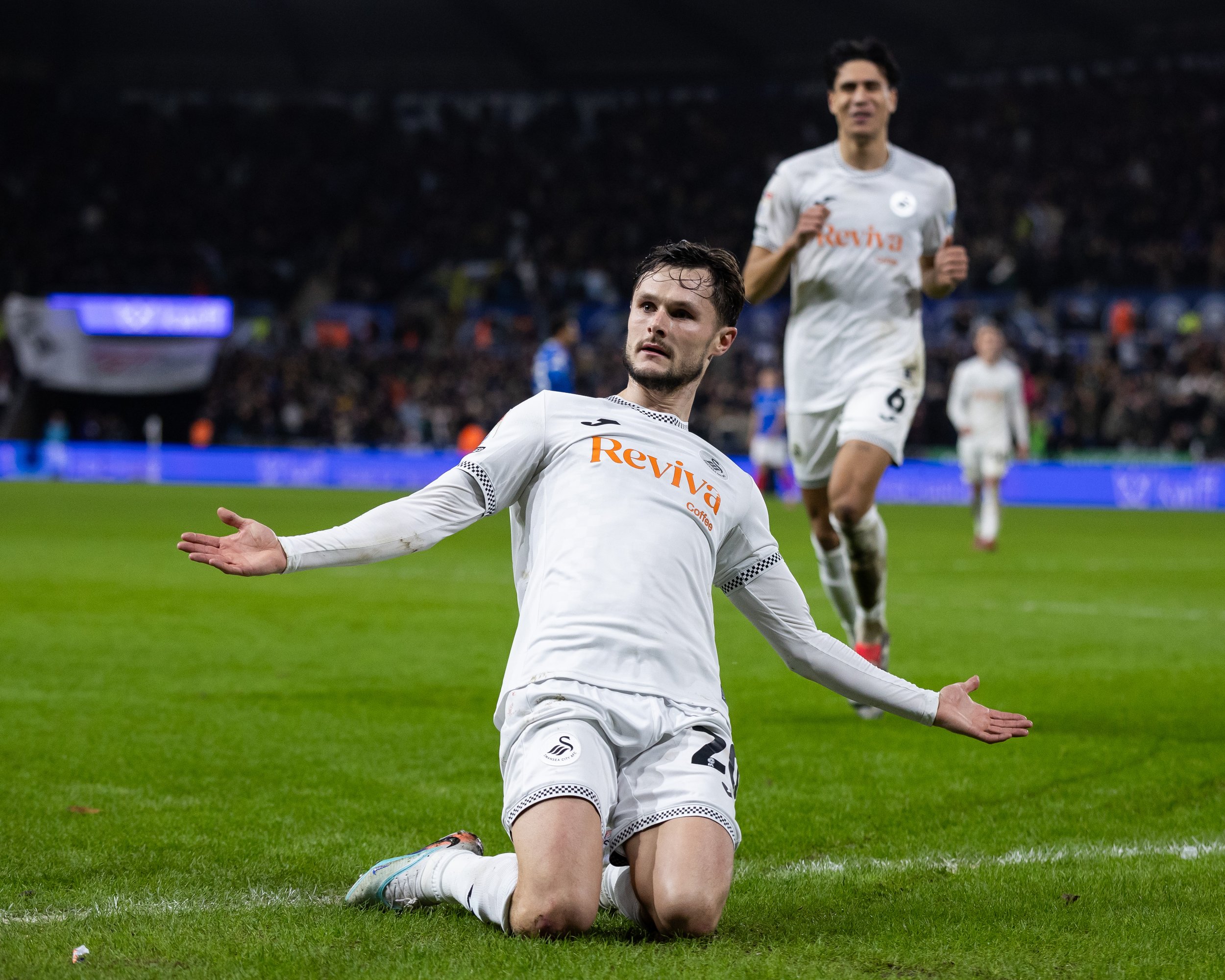 Andrew Orchard Sports Photography 