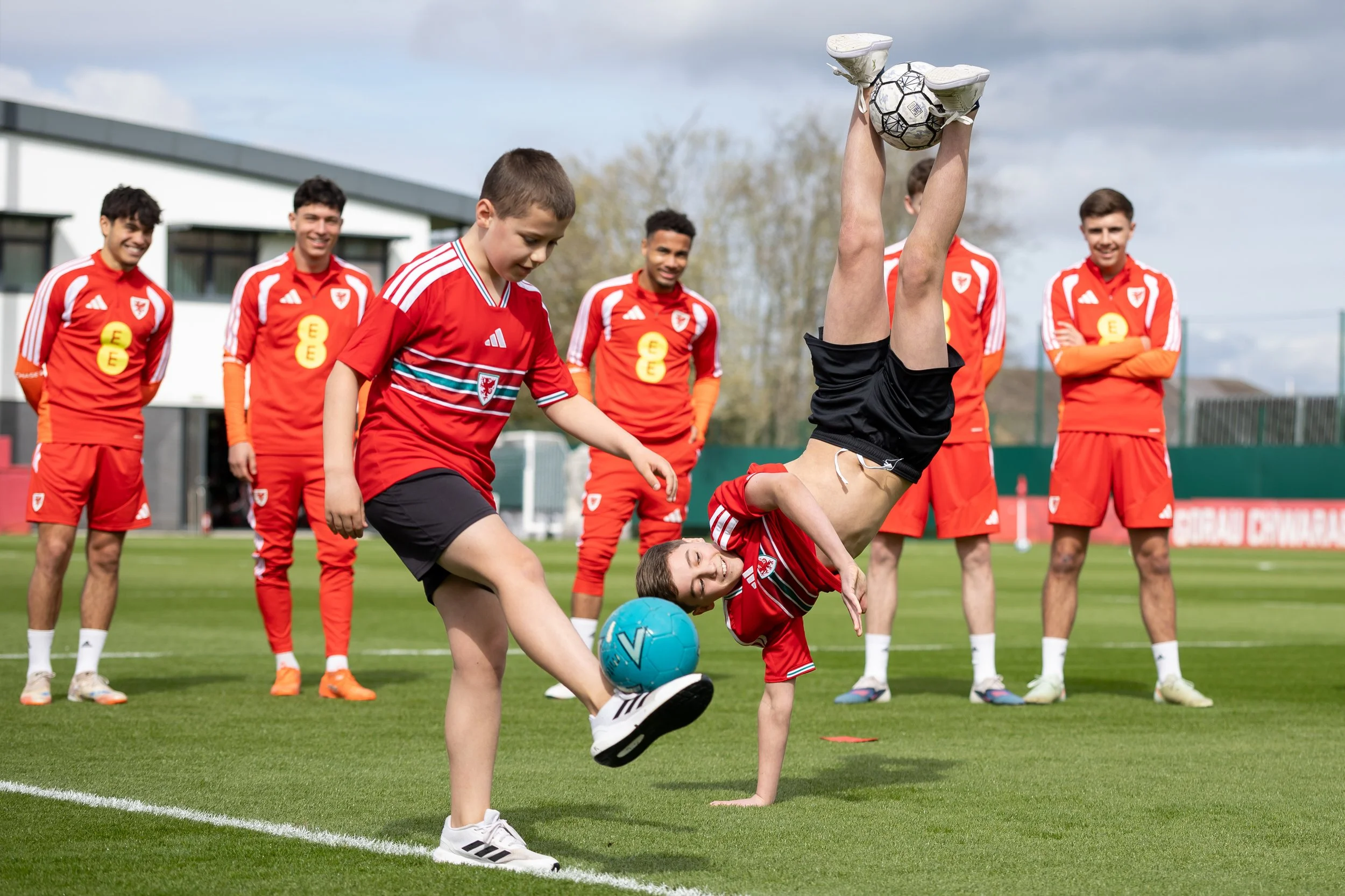 2025-03-26_cymru_u21s_training_session_kt_116.JPG