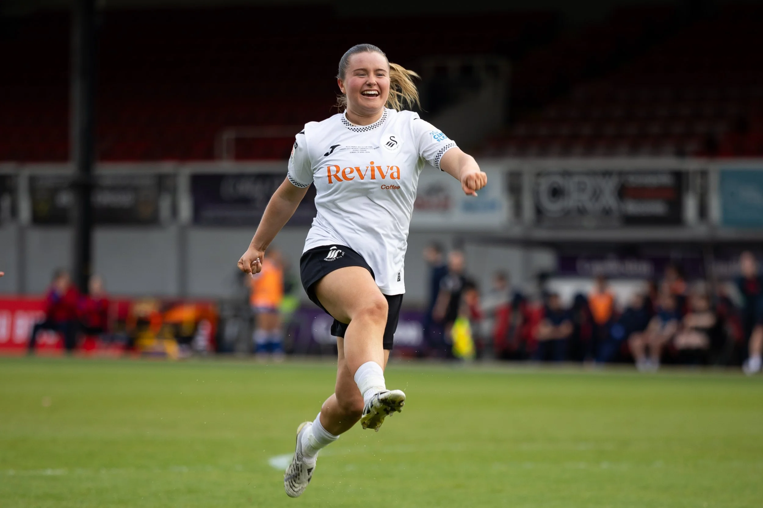 2026-04-19_swansea_city_v_cardiff_city_kt_2-6.jpg