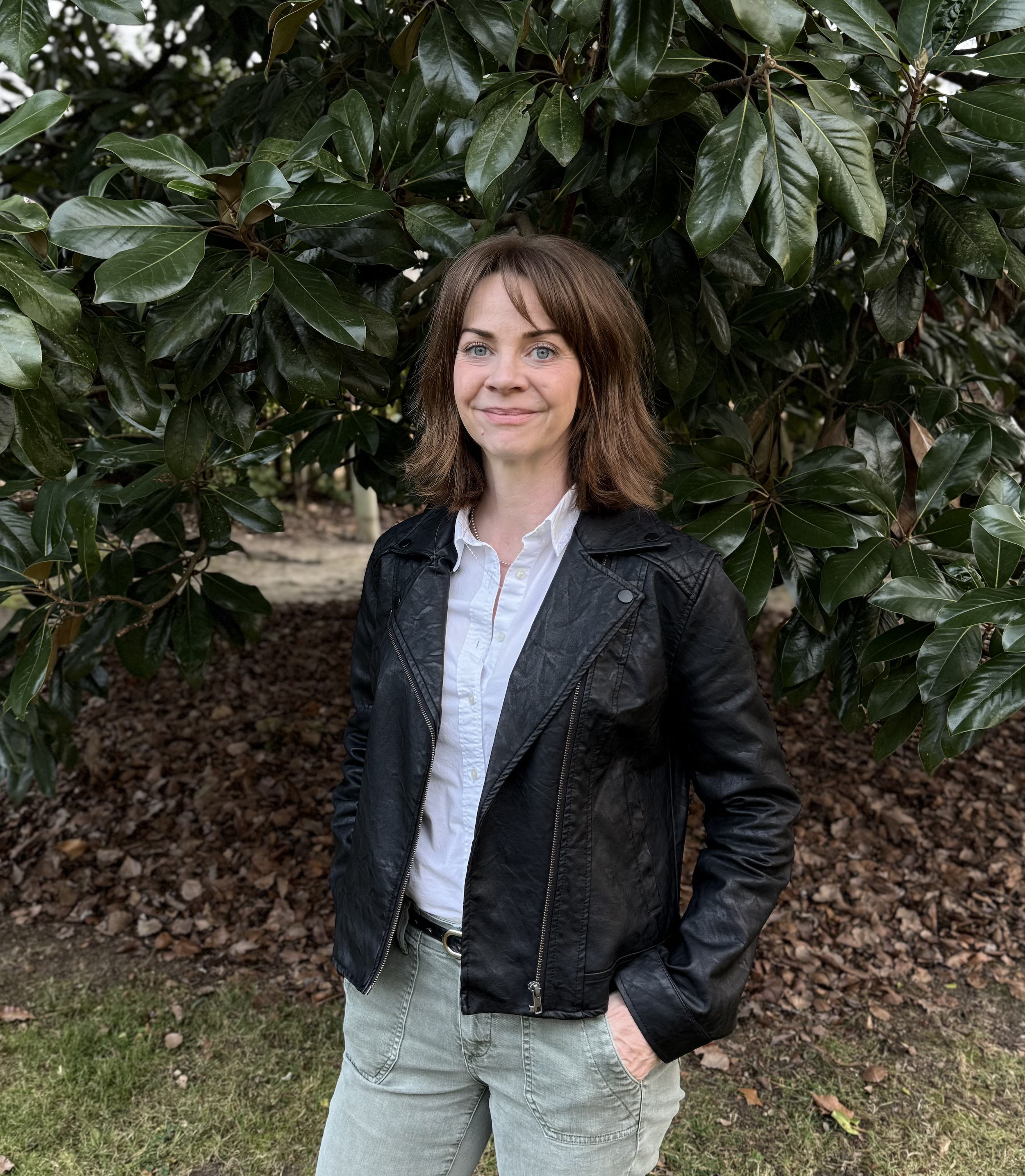 Dana Grueser Headshot