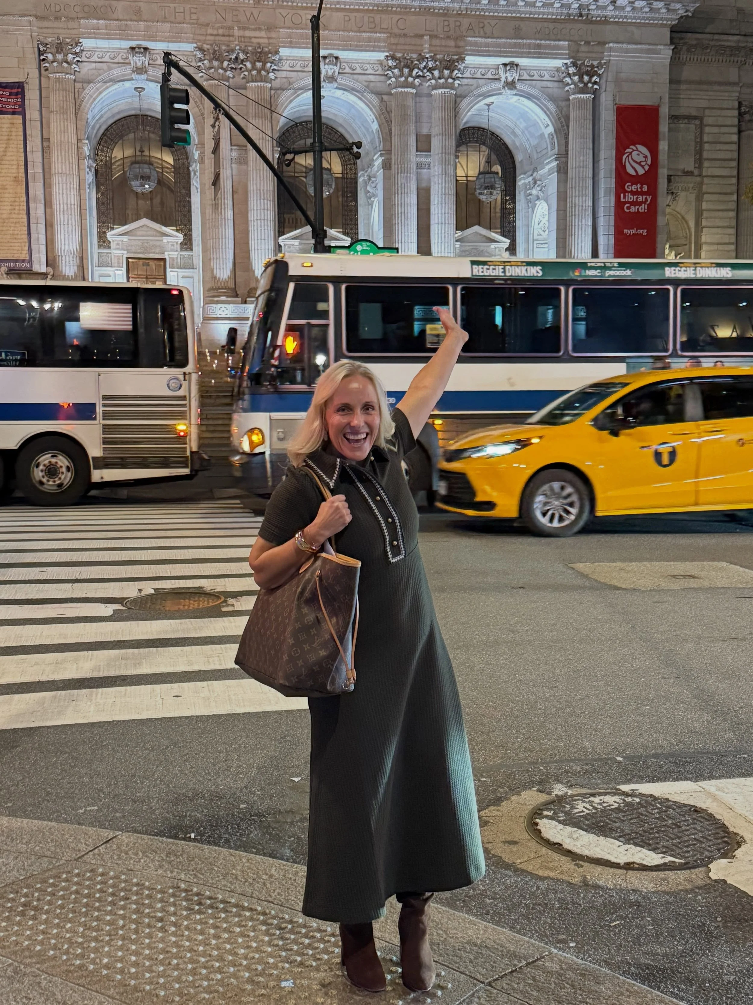 This photo feels like the mic drop on the most incredible week ever! 

It&rsquo;s me after speaking and signing books at the NY Public Library! EPIC! 🙌

Releasing CONNECTED, the launch party, media interviews, speaking engagements, books flying off 