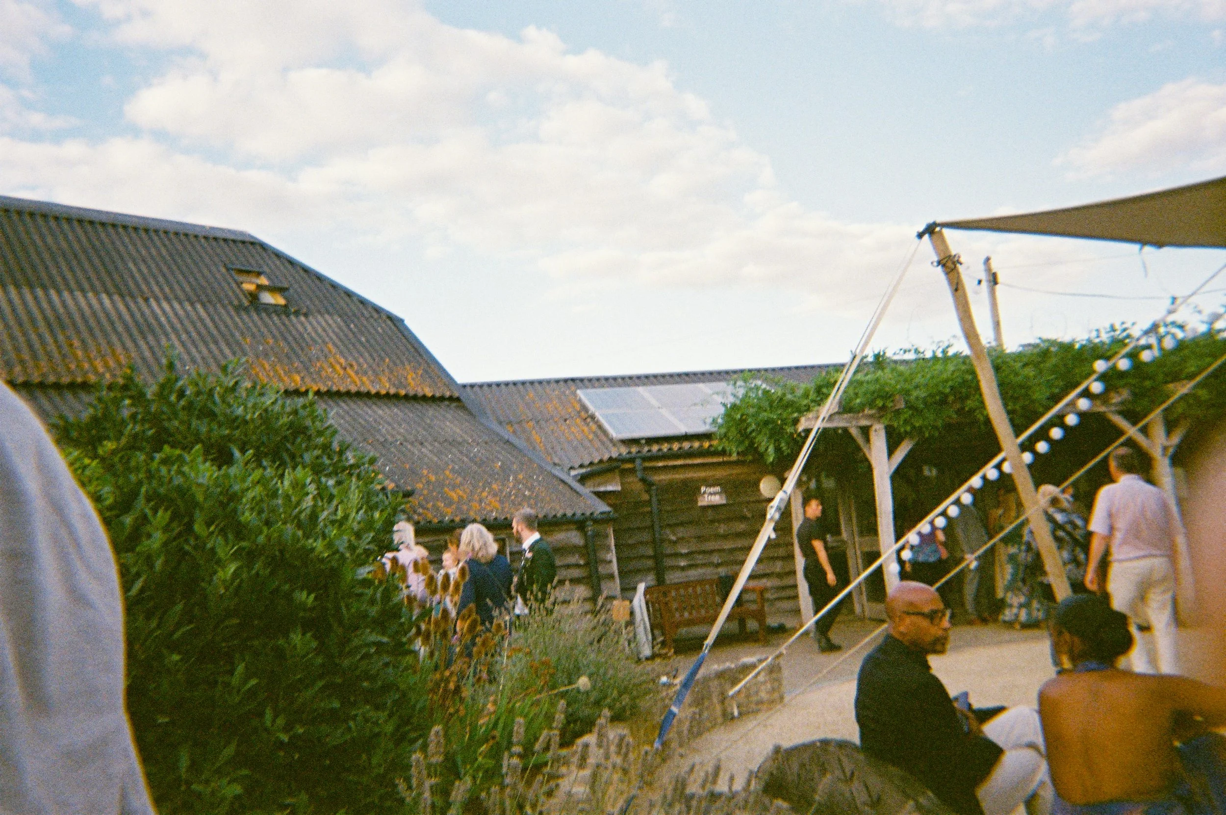 R1-06487-0013.jpg