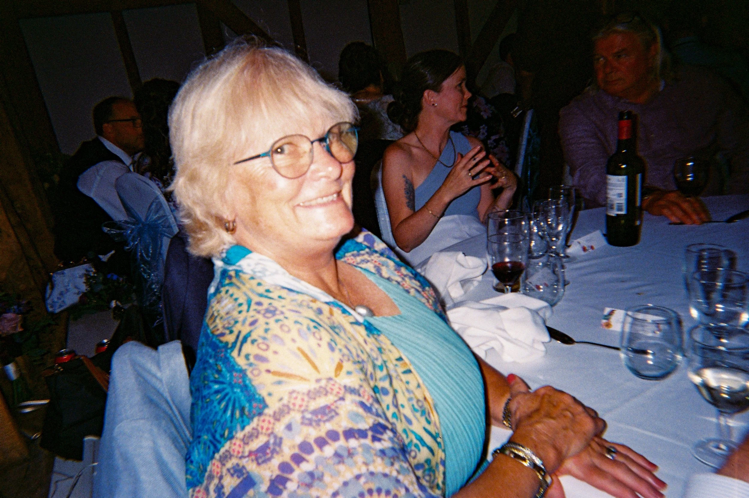 R1-06481-0017.jpg