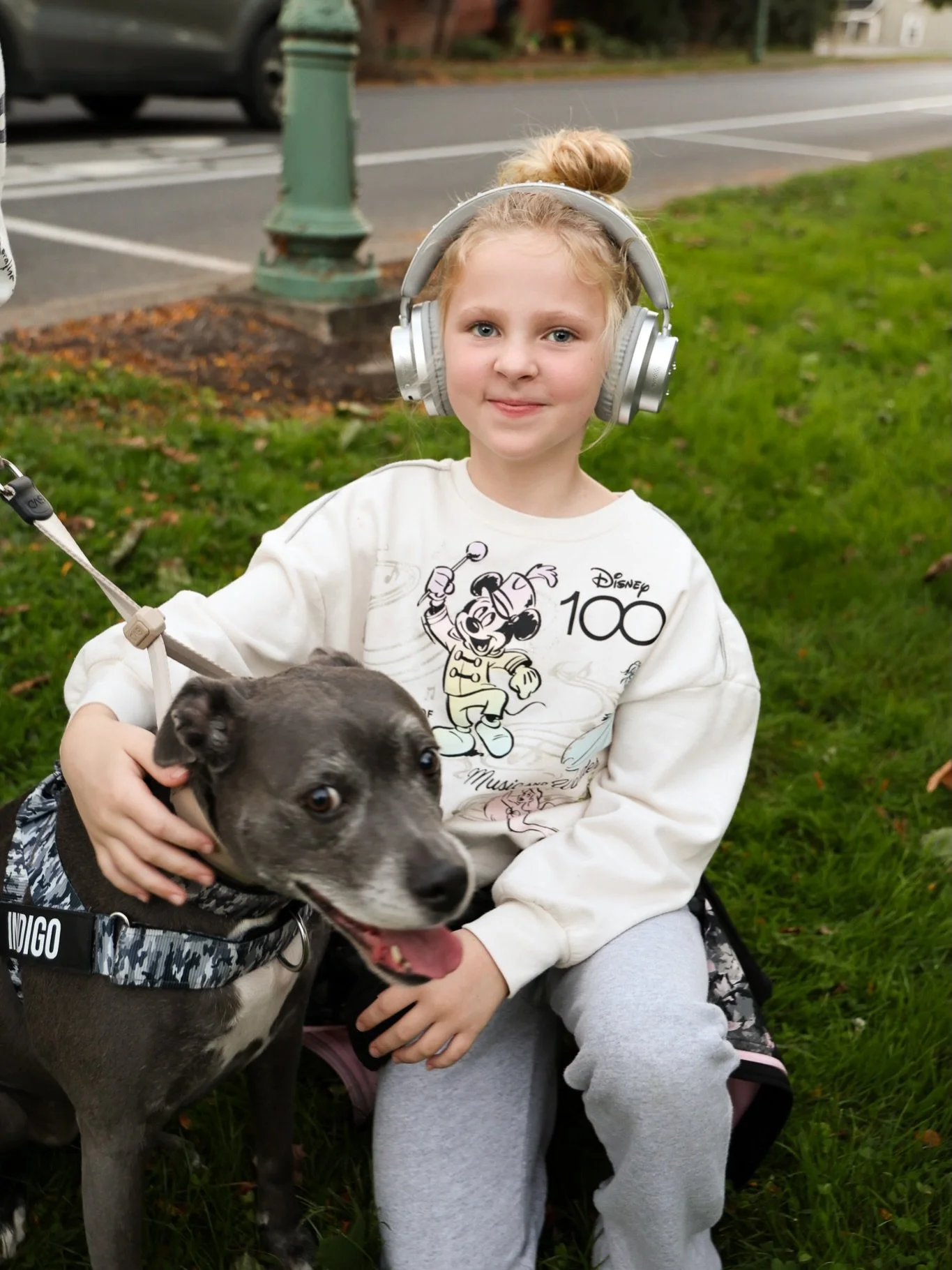 Swipe to see that face you make when you see bestie!!🥹🐶
Nothing beats a monthly walk with your favorite four-legged friend. Headphones on, tail wagging, and a nose scrunch that says it all. 🎧🐾

Come walk with us! All are welcome!! 🤏🏼
#PawsOnMar