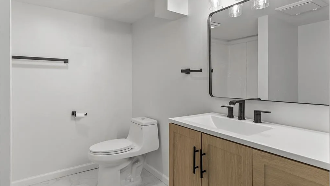 Plastic Shower ~ Toilet ~ Vanity