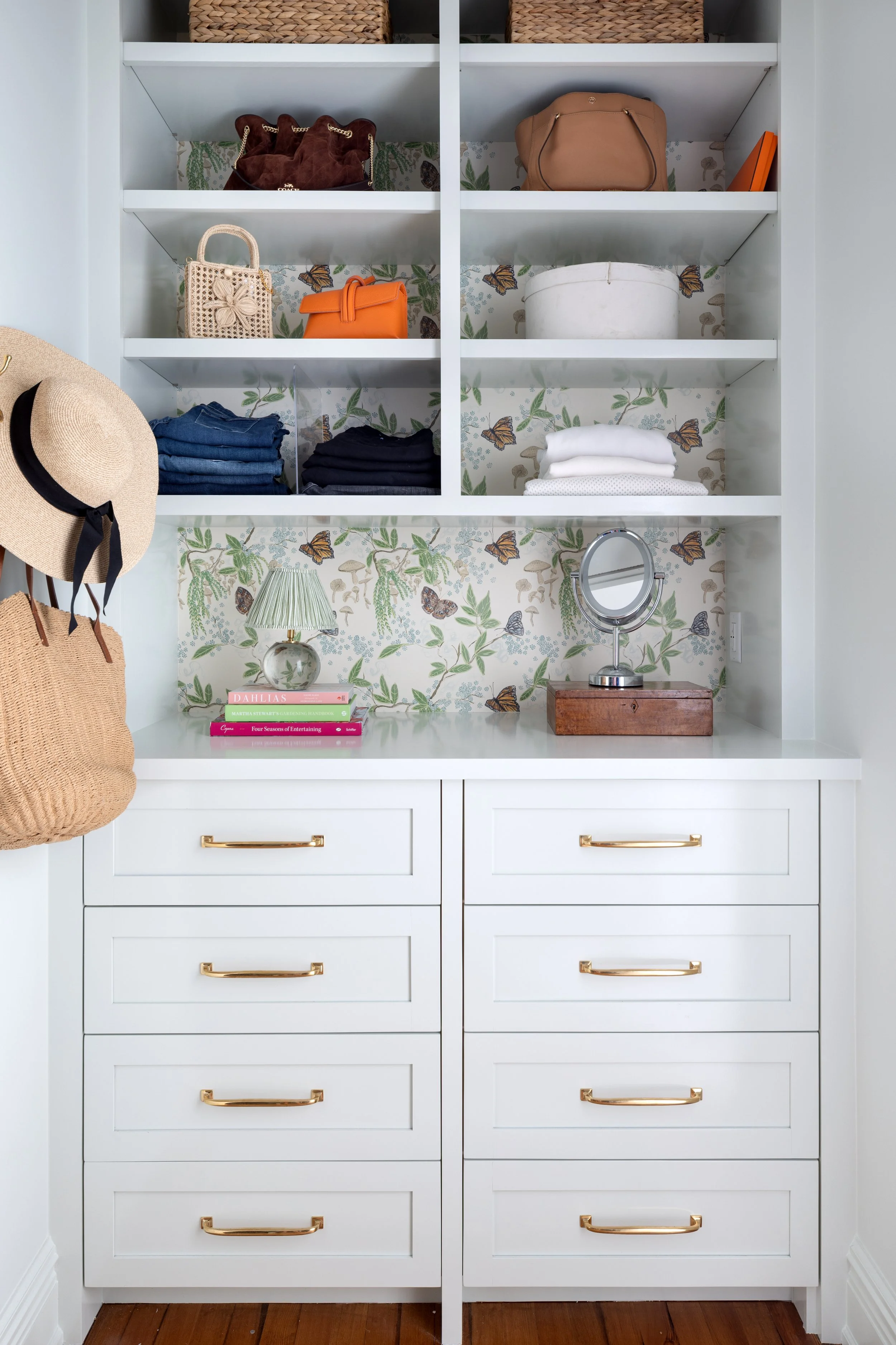 IMAGE - GORDON GREGORY - CLOSET 1_Packard.jpg