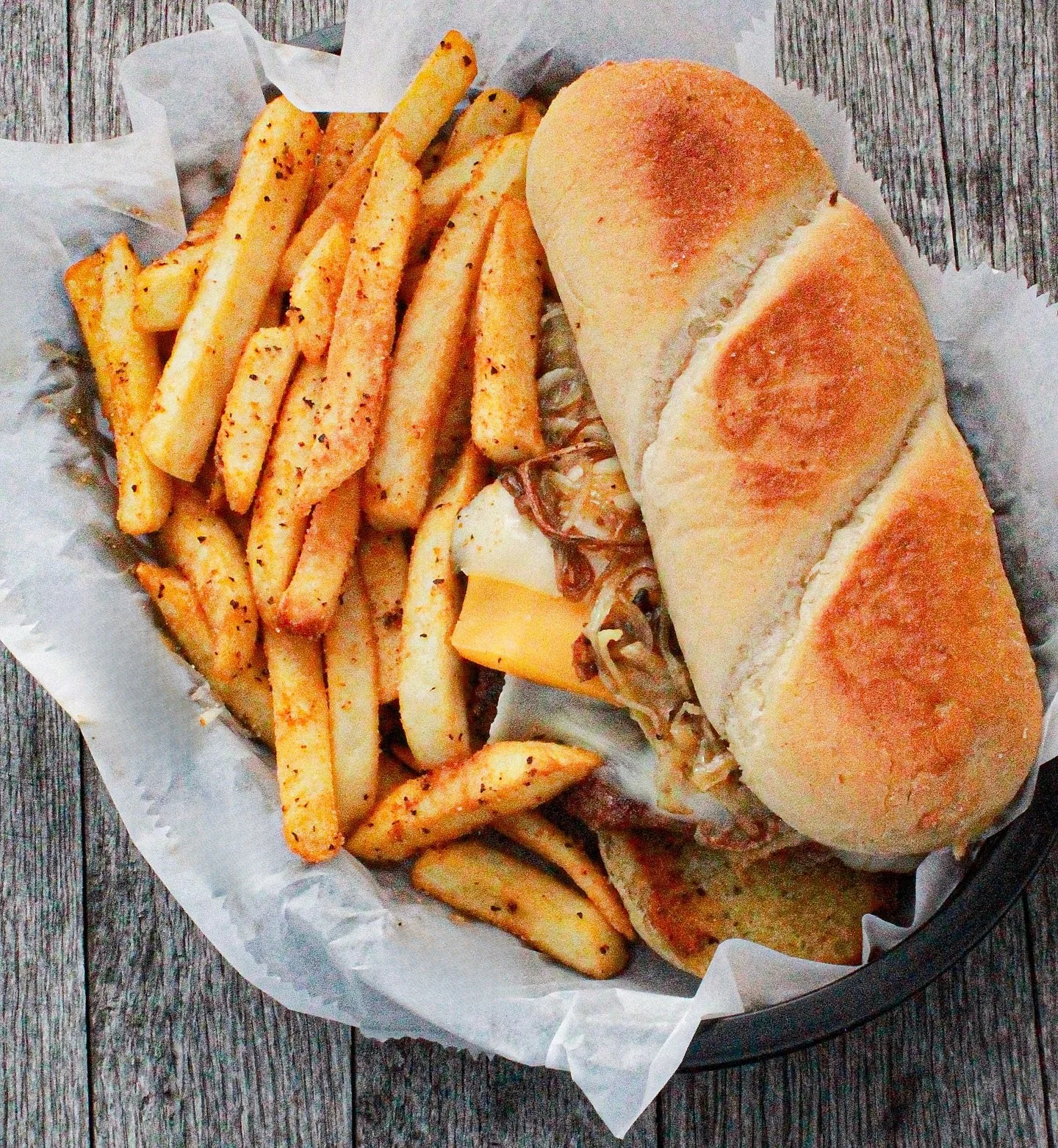 It&rsquo;s backkkkkk 🥩 

We listened and the famous Hideout Steak Sammie is back on the menu 🙌 Steak grilled to perfection, smothered in American &amp; Provel cheese and covered with perfectly grilled onions. All on top a lightly toasted hoagie 🤤