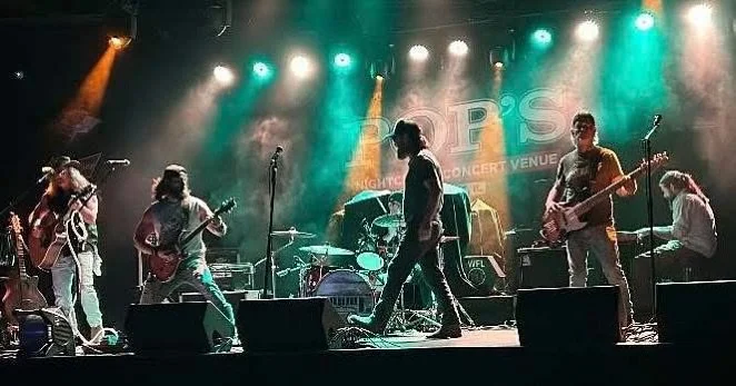 🗣️ MAY we have your attention?! TABLE RESERVATIONS ARE OPEN ‼️Tables for the @drawl_stl May 9th show on the Sunset Stage will sell out, you better hurry 🏃🏻&zwj;♀️💨 

➡️ hideoutdrawlmay.rsvpify.com