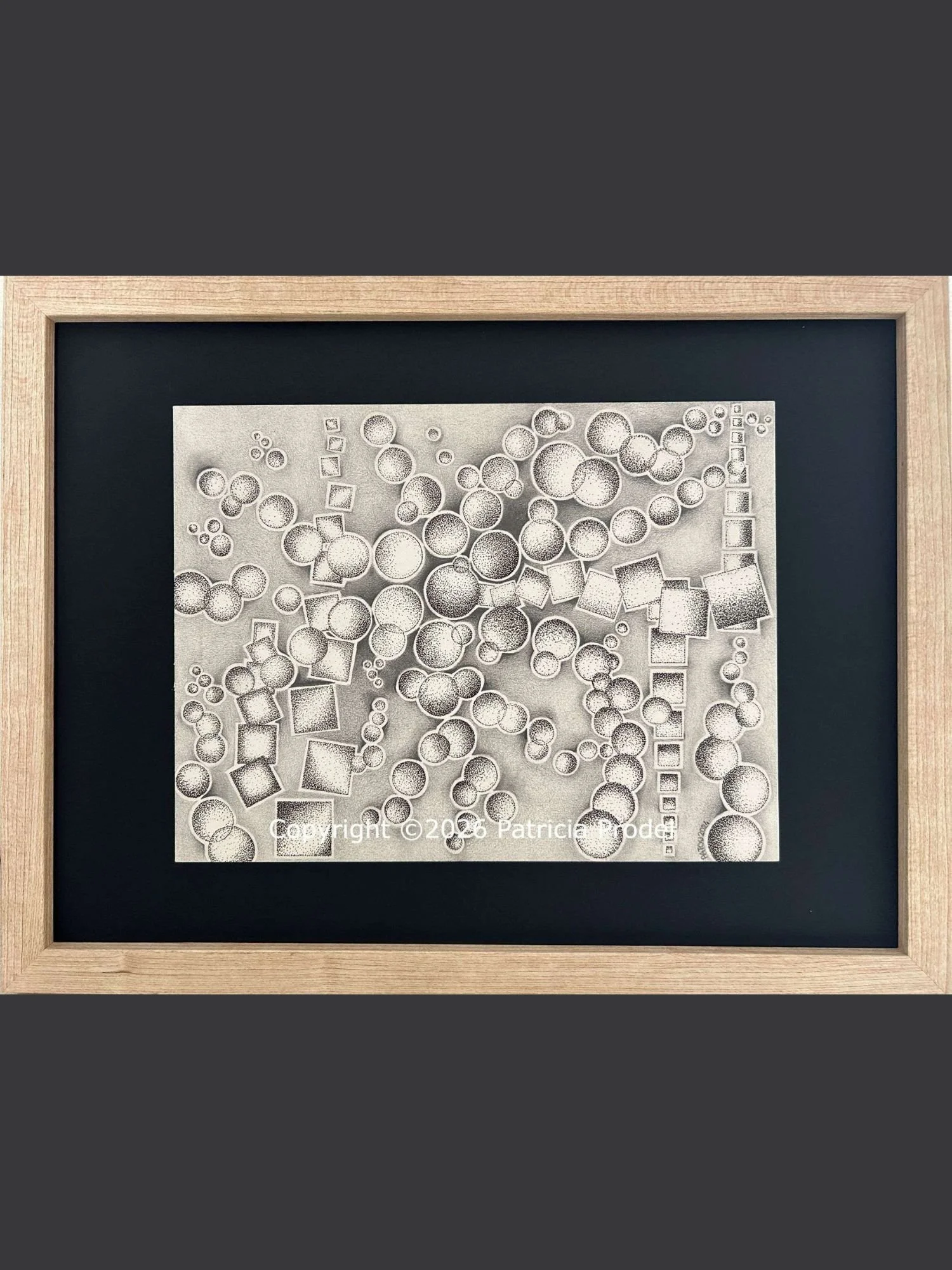 dessin-fait-main-crayon-encre-pointillisme-geometrie-sphères-abstrait-artiste-imaginaire-nuances-lignes-ombres-.jpg