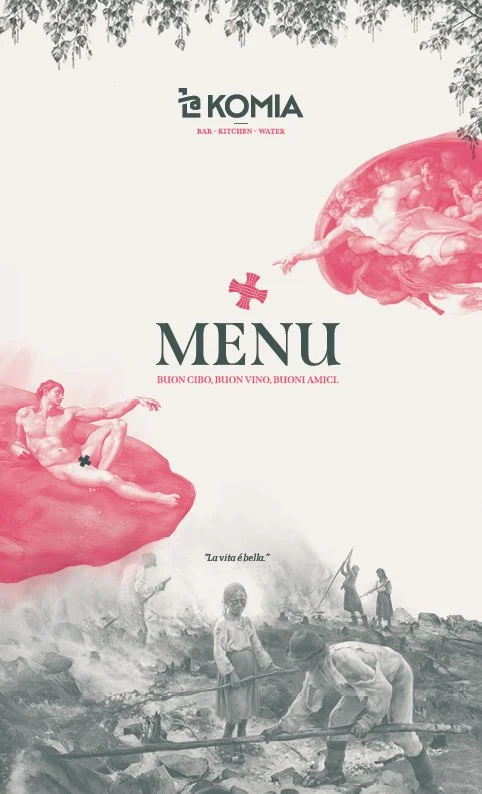 Mallikuva asiakastyöstä: La Komia, jossa on tekstilogo 'La Komia' ja ruokalistan otsikko 'Menu' sekä kuva ihmisistä ja taiteellisista elementeistä.