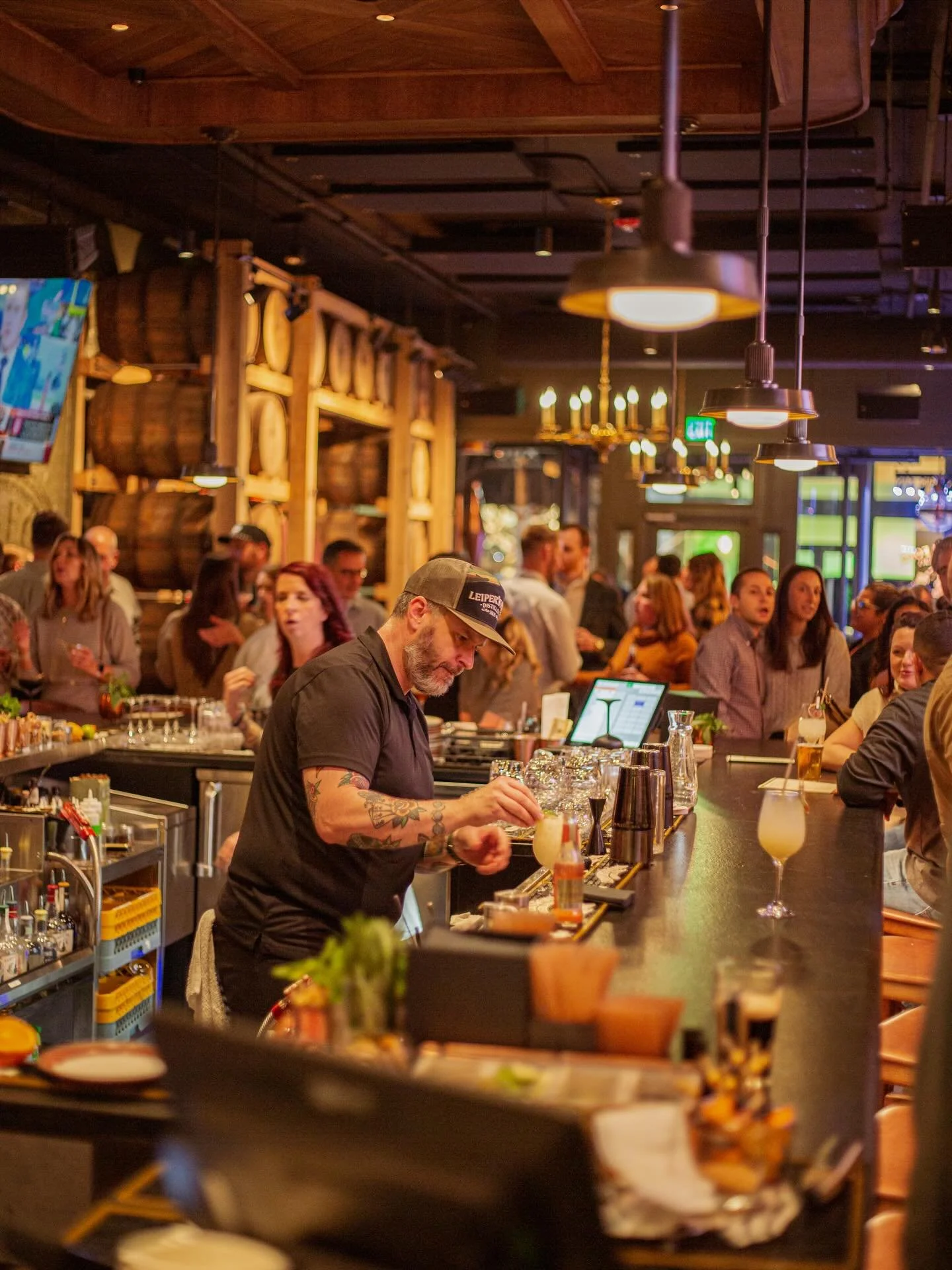 Live music, craft cocktails, good times - all weekend 😎

#visitfranklin #houseofspirits 
#lfdistillery #visitleipersfork