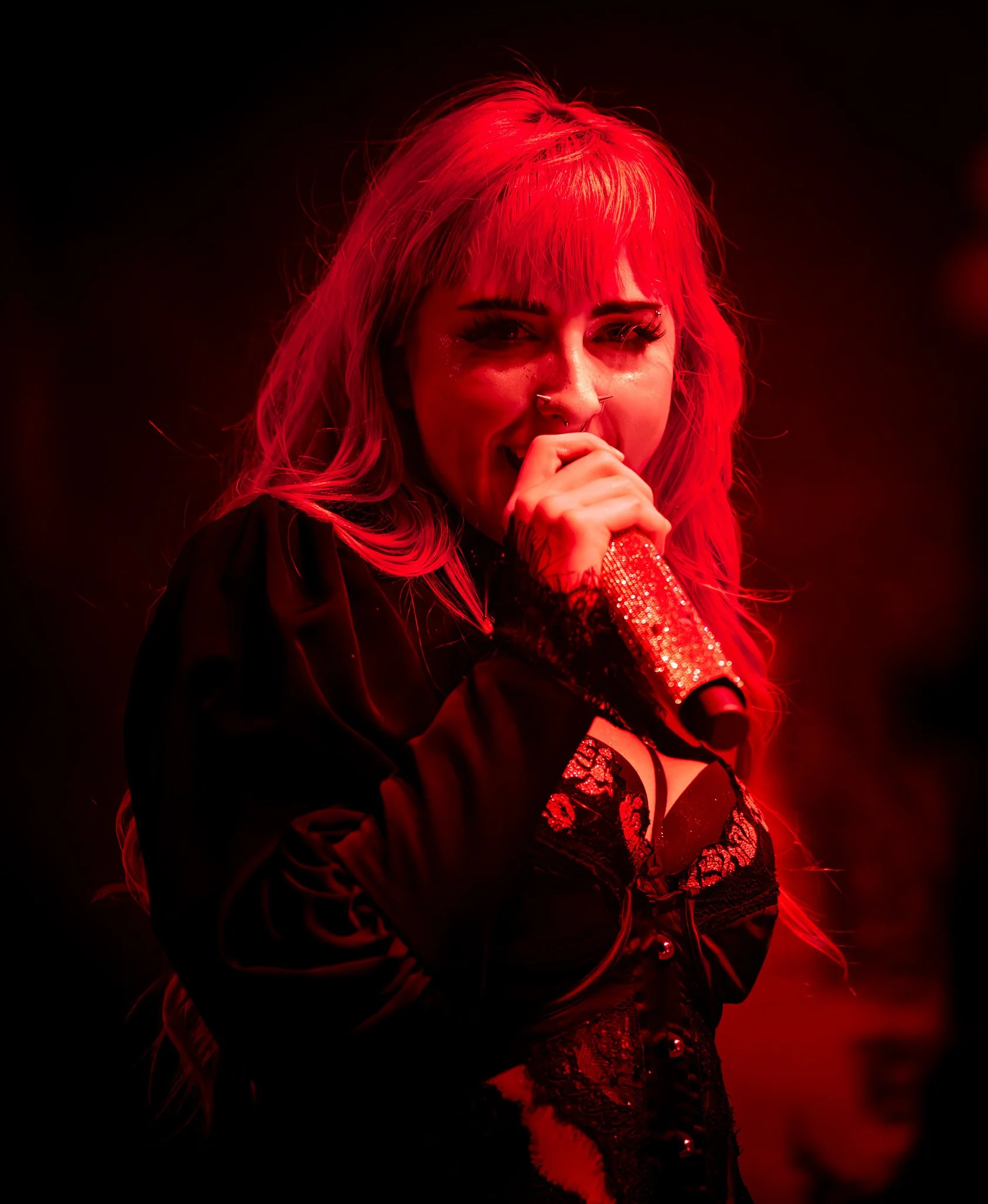 VANA’s “Lady in Red” Tour Stop in Orlando Came Together Exactly Right&nbsp;