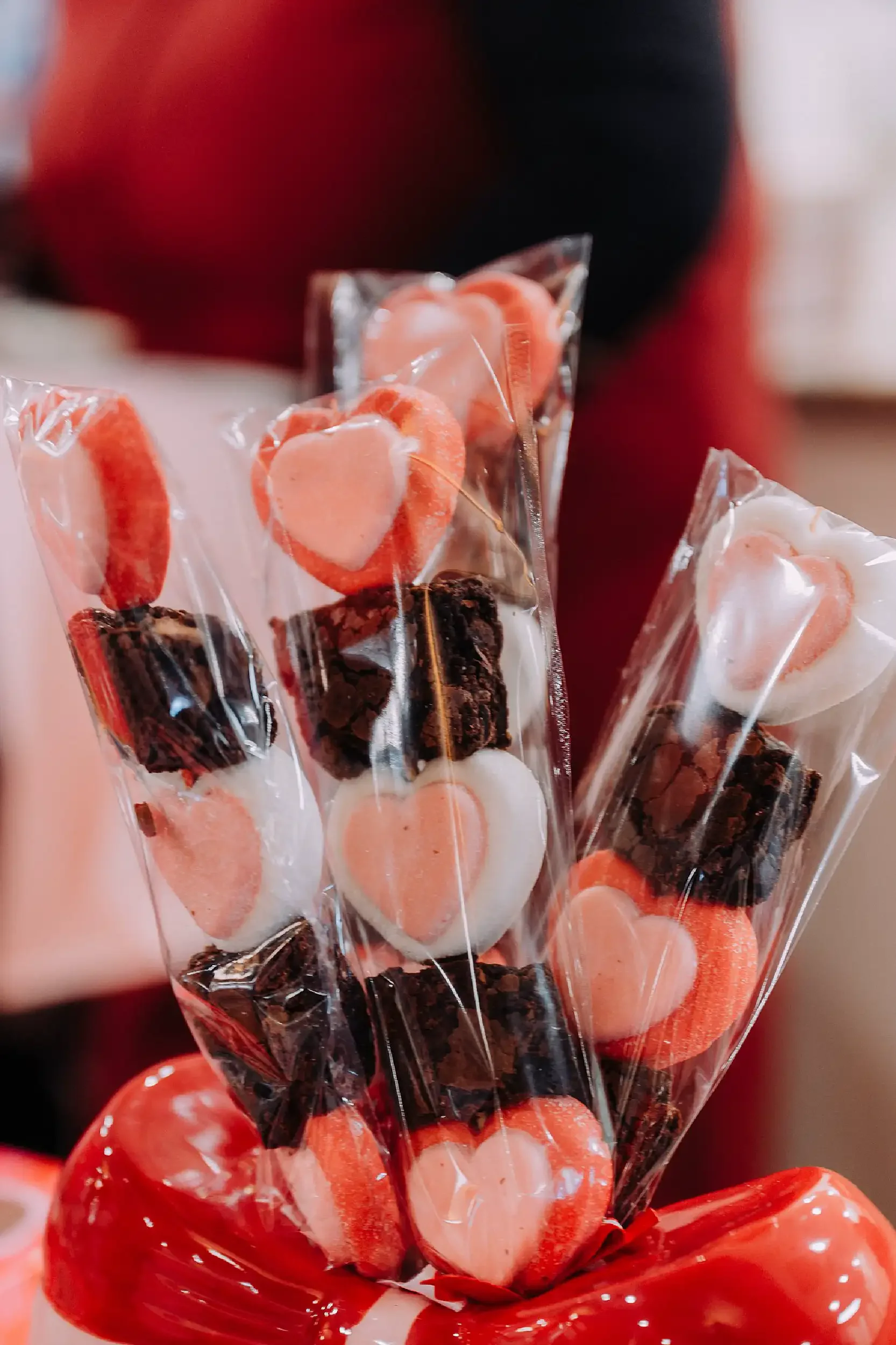 handmade-candy-sticks.webp