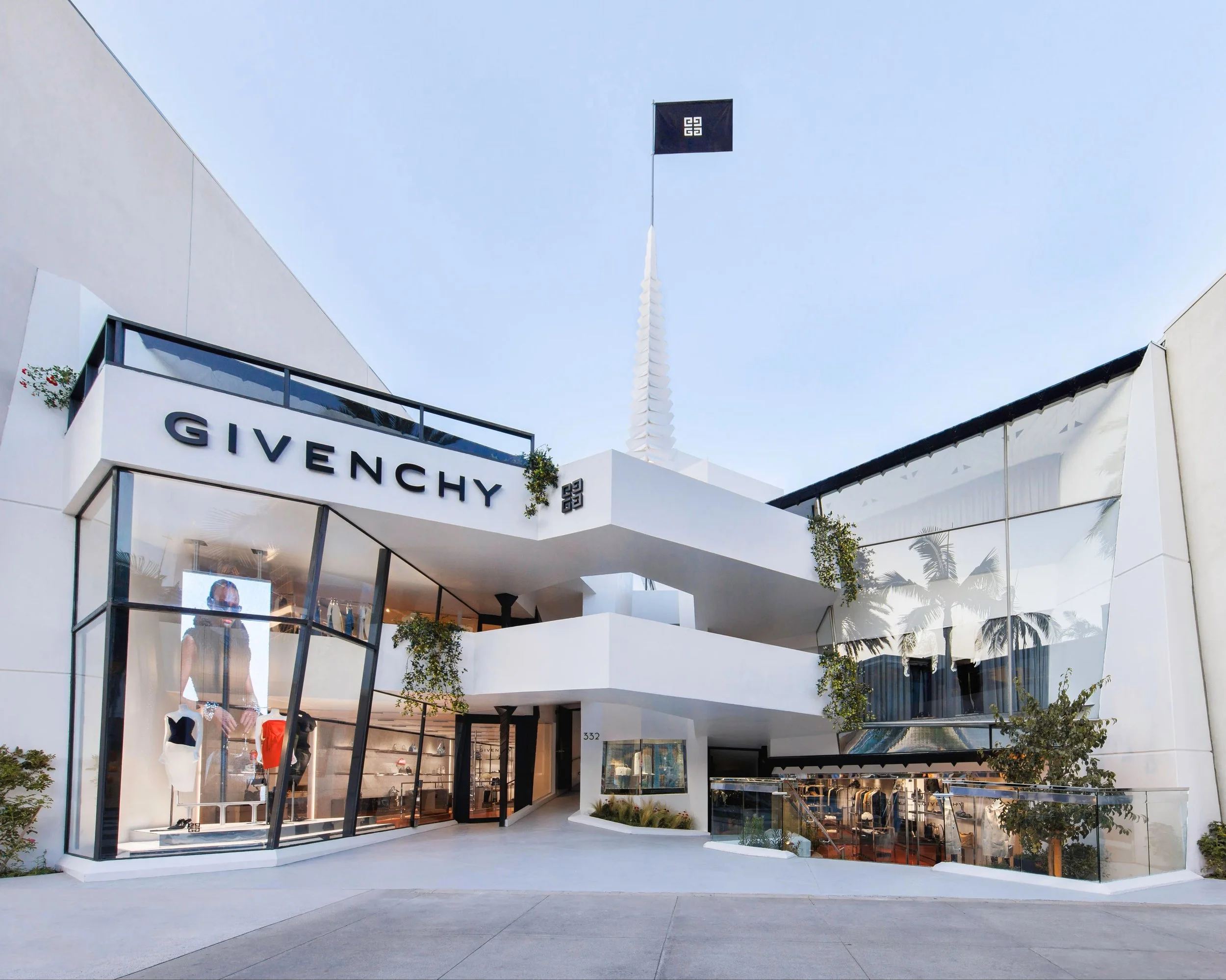 Givenchy-RodeoDrive-01.jpg