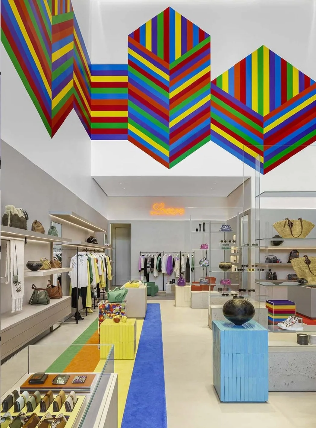 Loewe-Miami-02.jpg