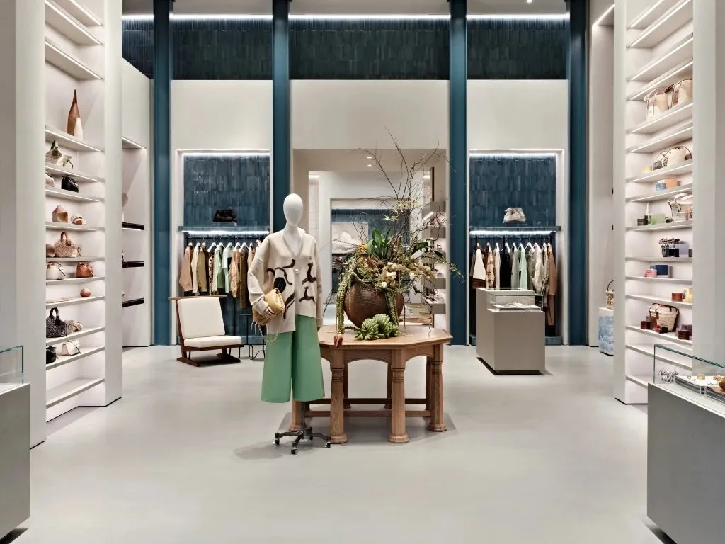 Loewe-BeverlyHills-02.jpg