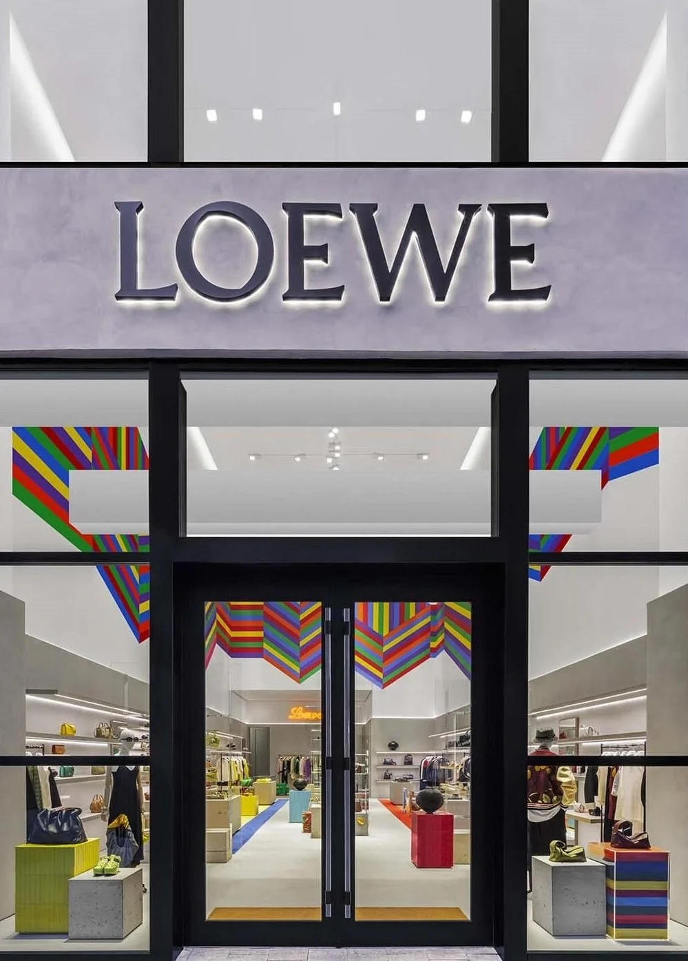 Loewe-Miami-01.jpg