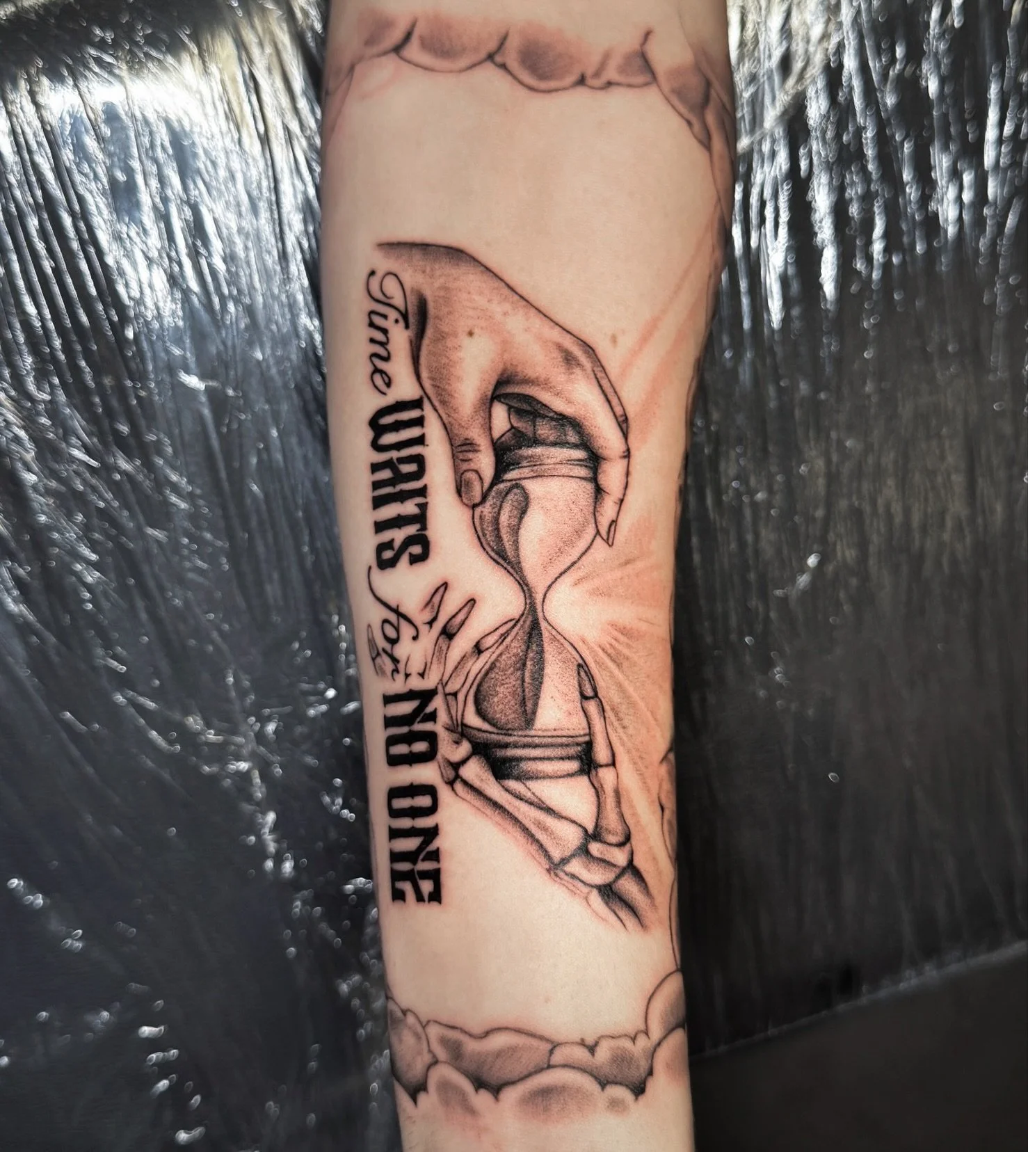 Time waits for no one&hellip; except me 🙂&zwj;&harr;️ I don&rsquo;t like to rush 
.
.
.
#blackandgreytattoo #tattoo #southfloridatattoo #stuart #floridatattooartist