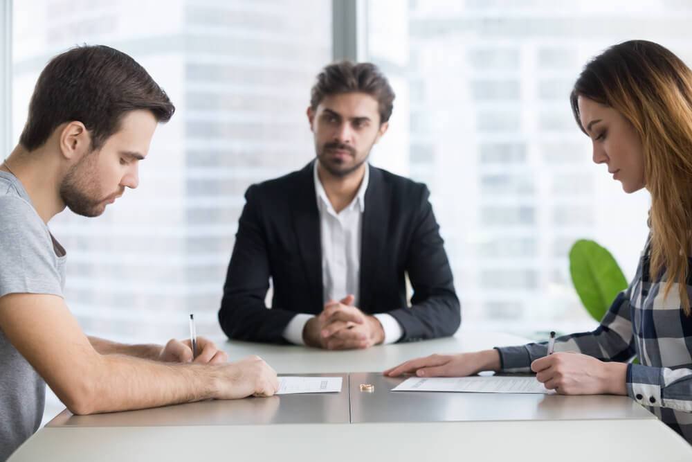 Selling Your Home Before Divorce: Money Distribution Explained
