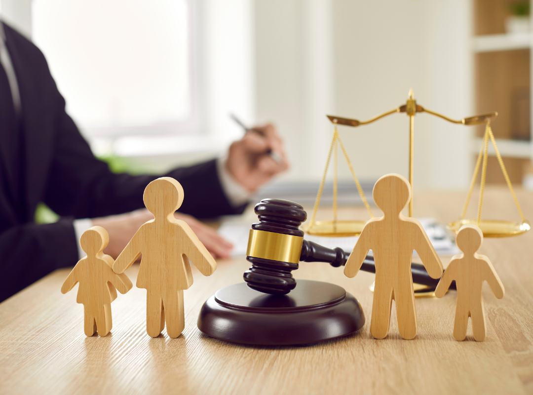 Exploring Custody Solutions in Divorce with a Certified Divorce Financial Analyst