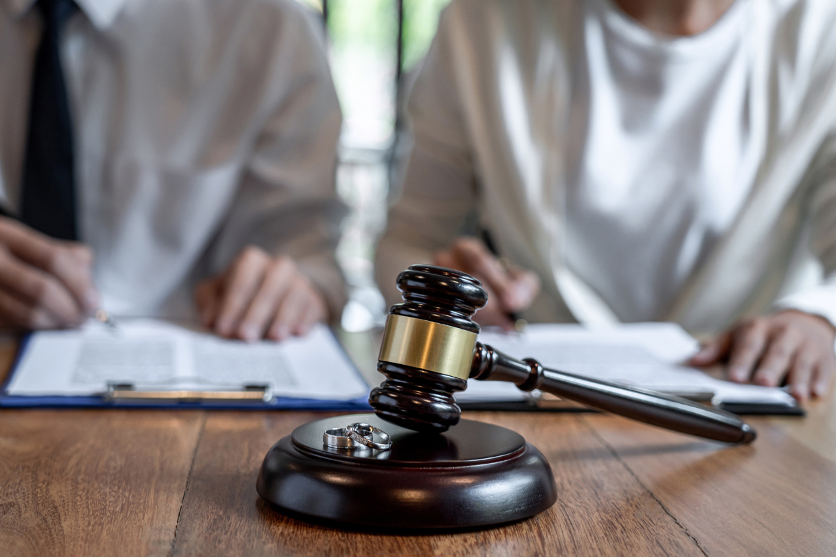 Choosing the Right Divorce Attorney