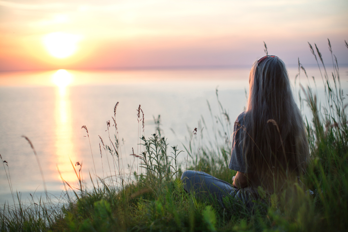 How to Stay Grounded During Divorce: Finding Peace in the Eye of the Storm