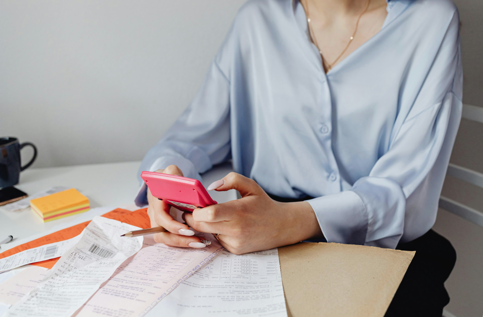 Lifestyle Analysis in Divorce: How Spending Records Influence Settlement and Support