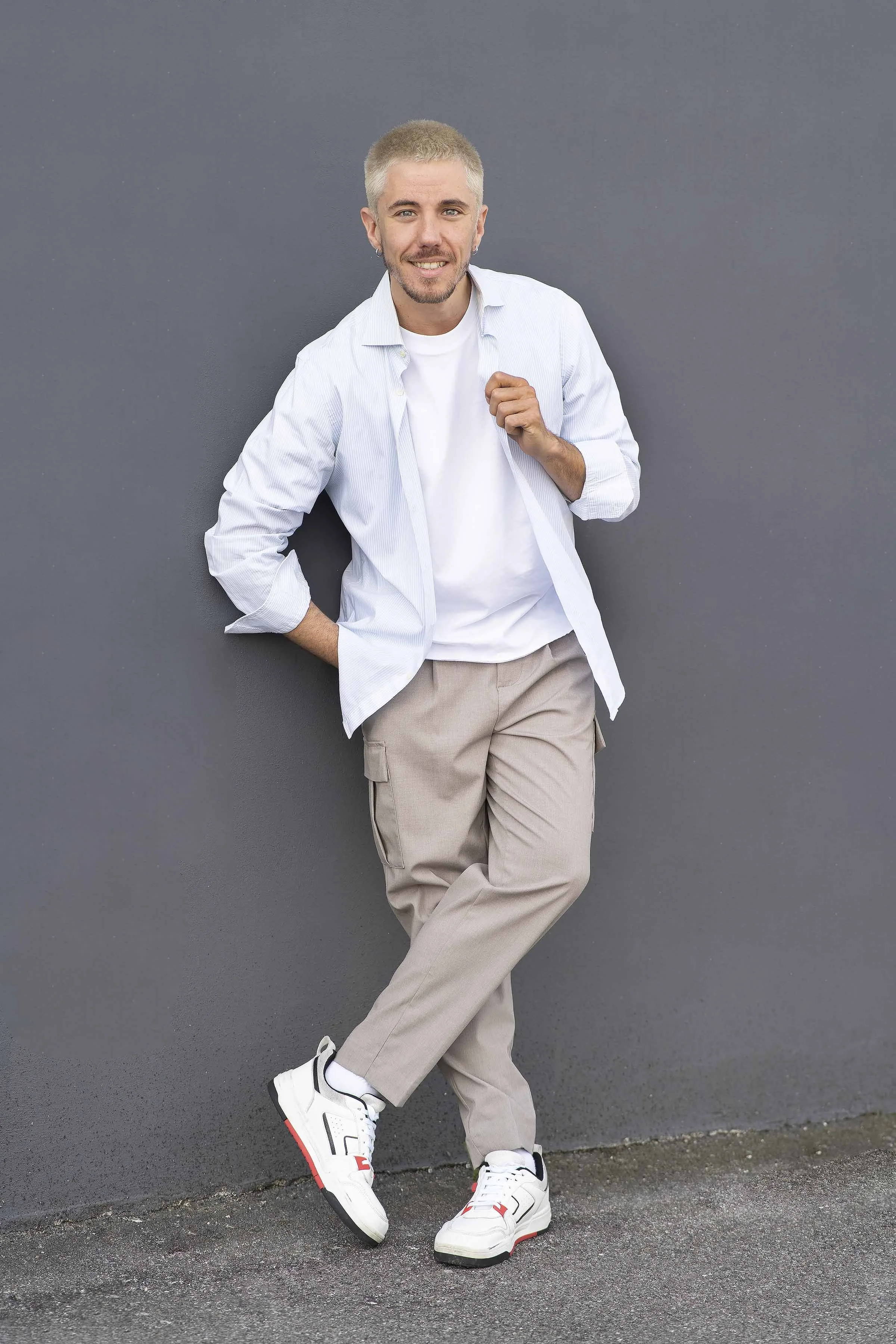 Gabriel Glorioso_figura intera.jpg