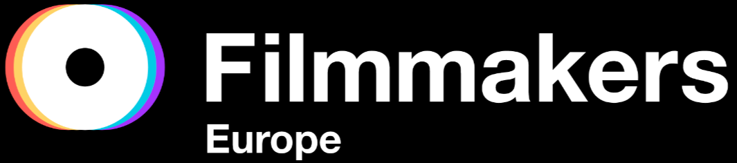 Logo di Filmmakers Europe con un cerchio colorato e testo bianco su sfondo nero.