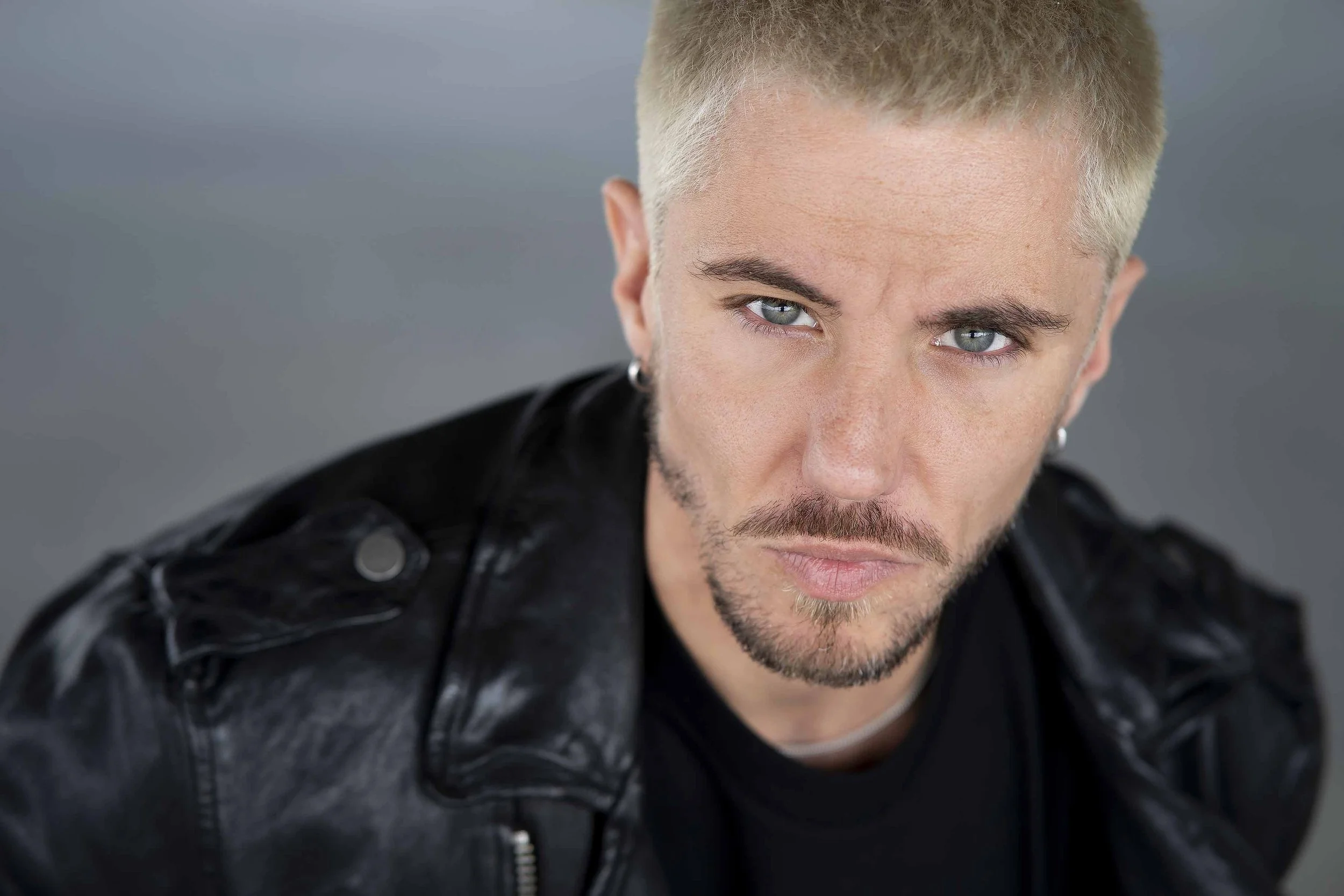 Gabriel Glorioso_HEADSHOT 1.jpg