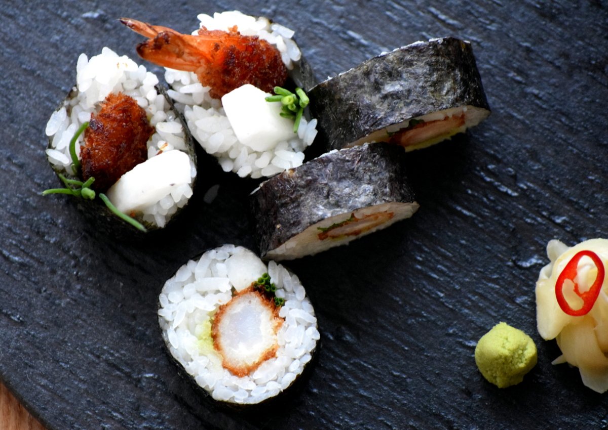 The perfect crispy shrimp roll by Chef Joe Kimura