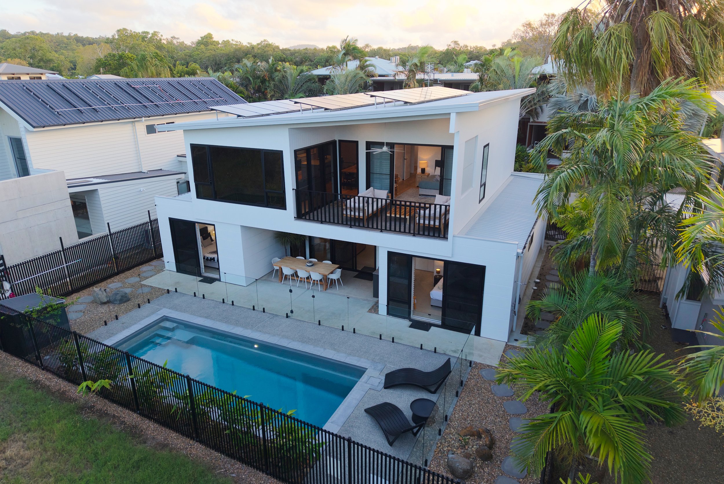 Twilight_0005_Layer 1.jpg