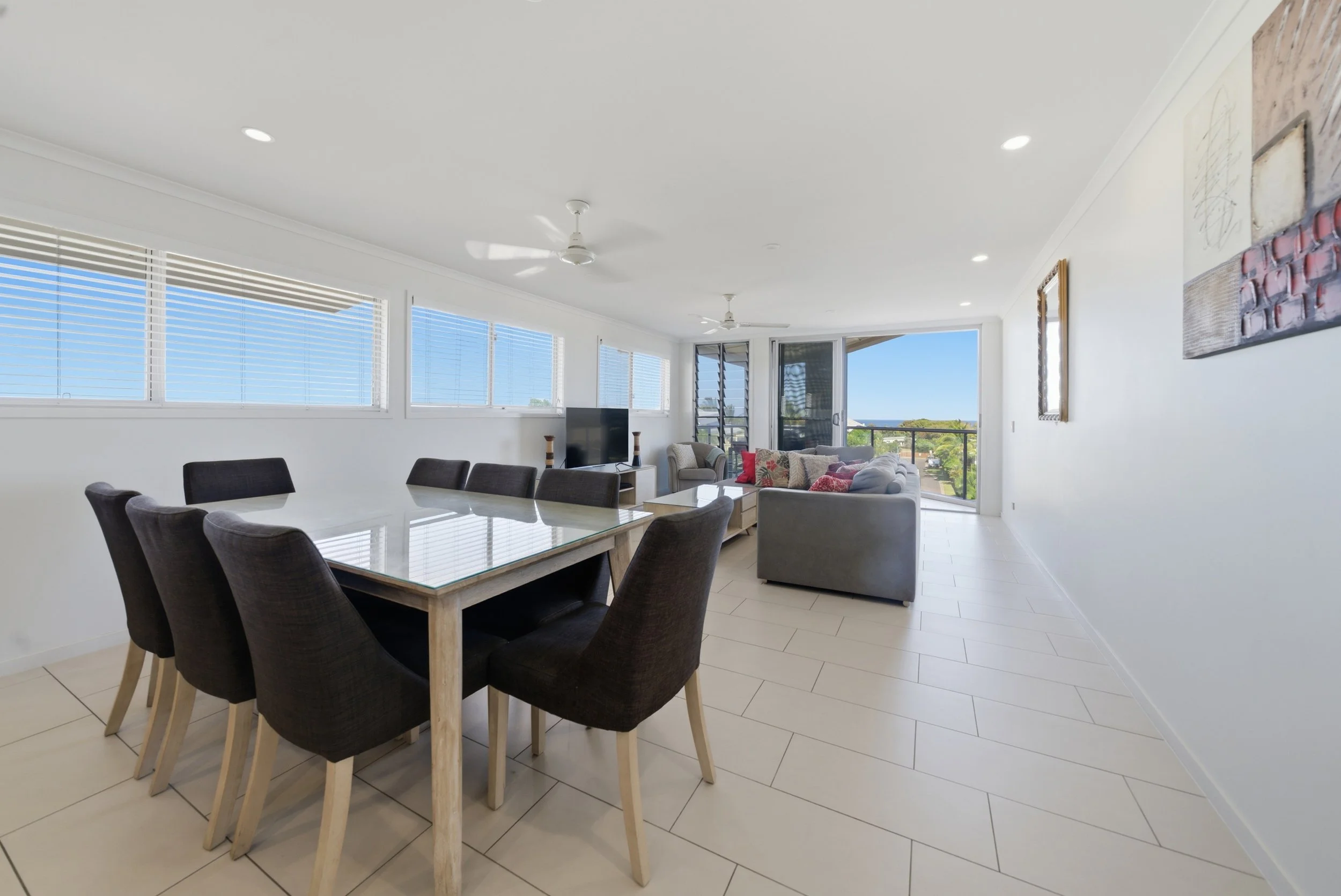 DolphinCourt_0012_Layer 1.jpg