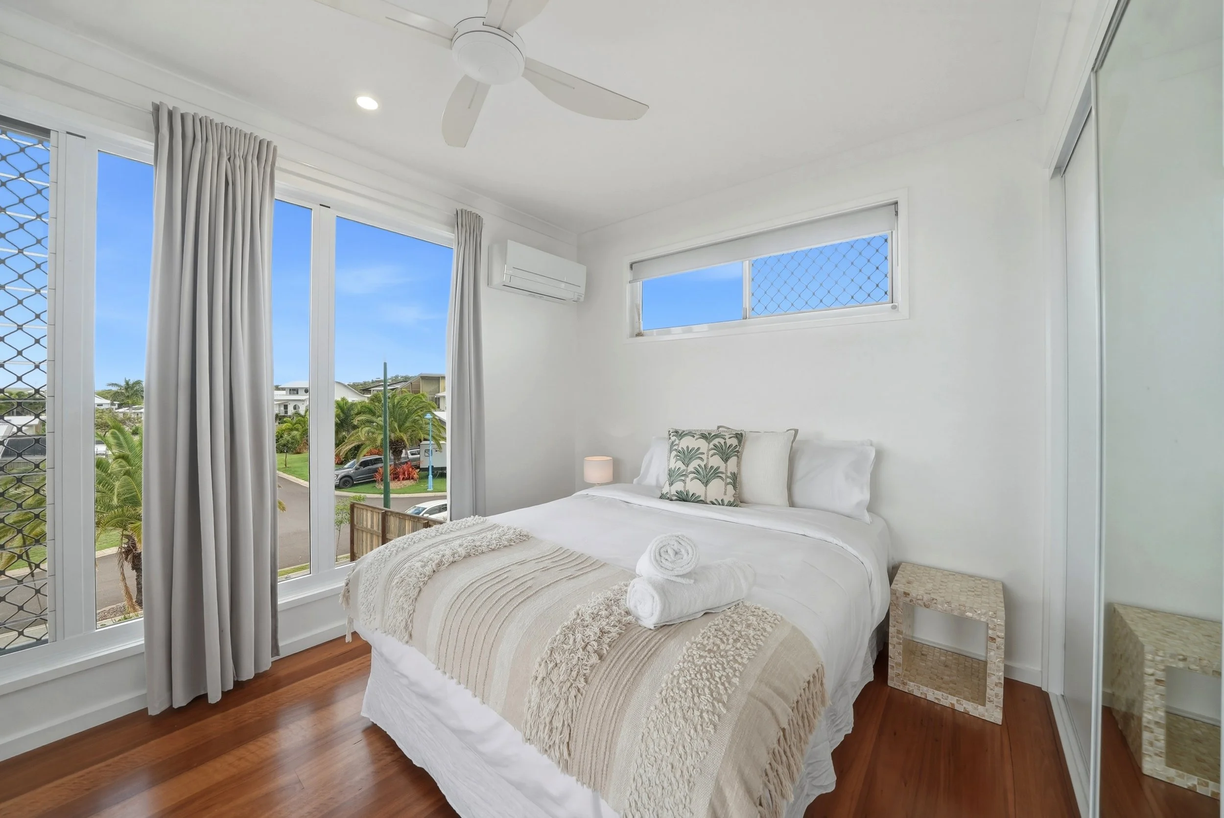 Wides_0004_Layer 2.jpg