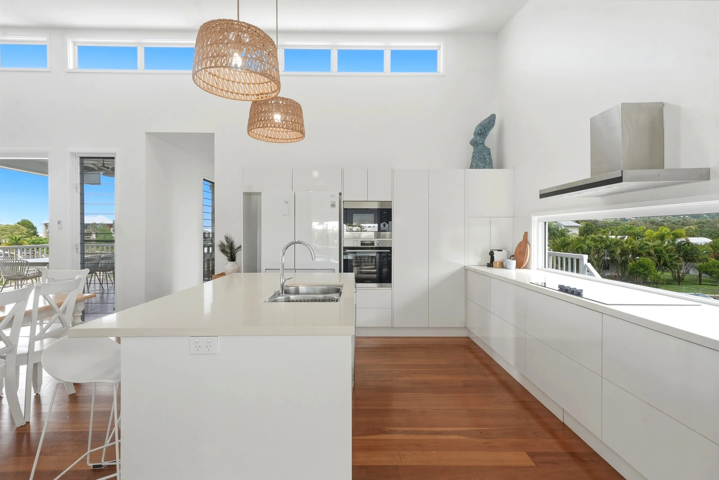 wides_0003_Layer 0.jpg