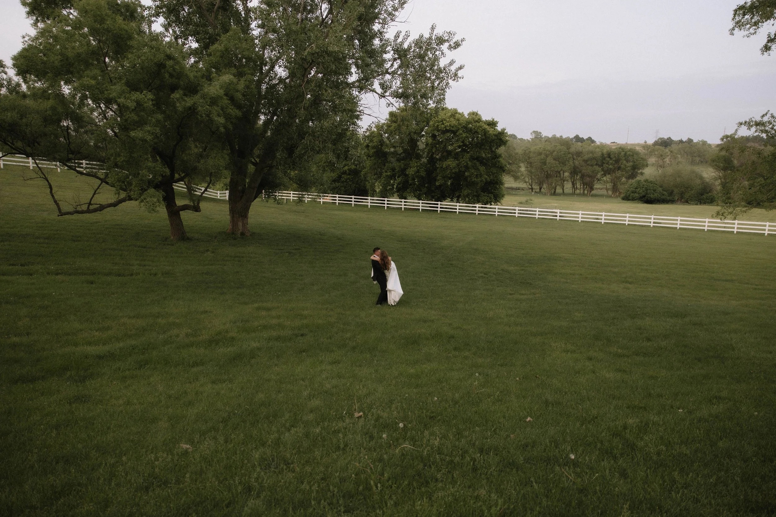 travel wedding photographer based in iowa