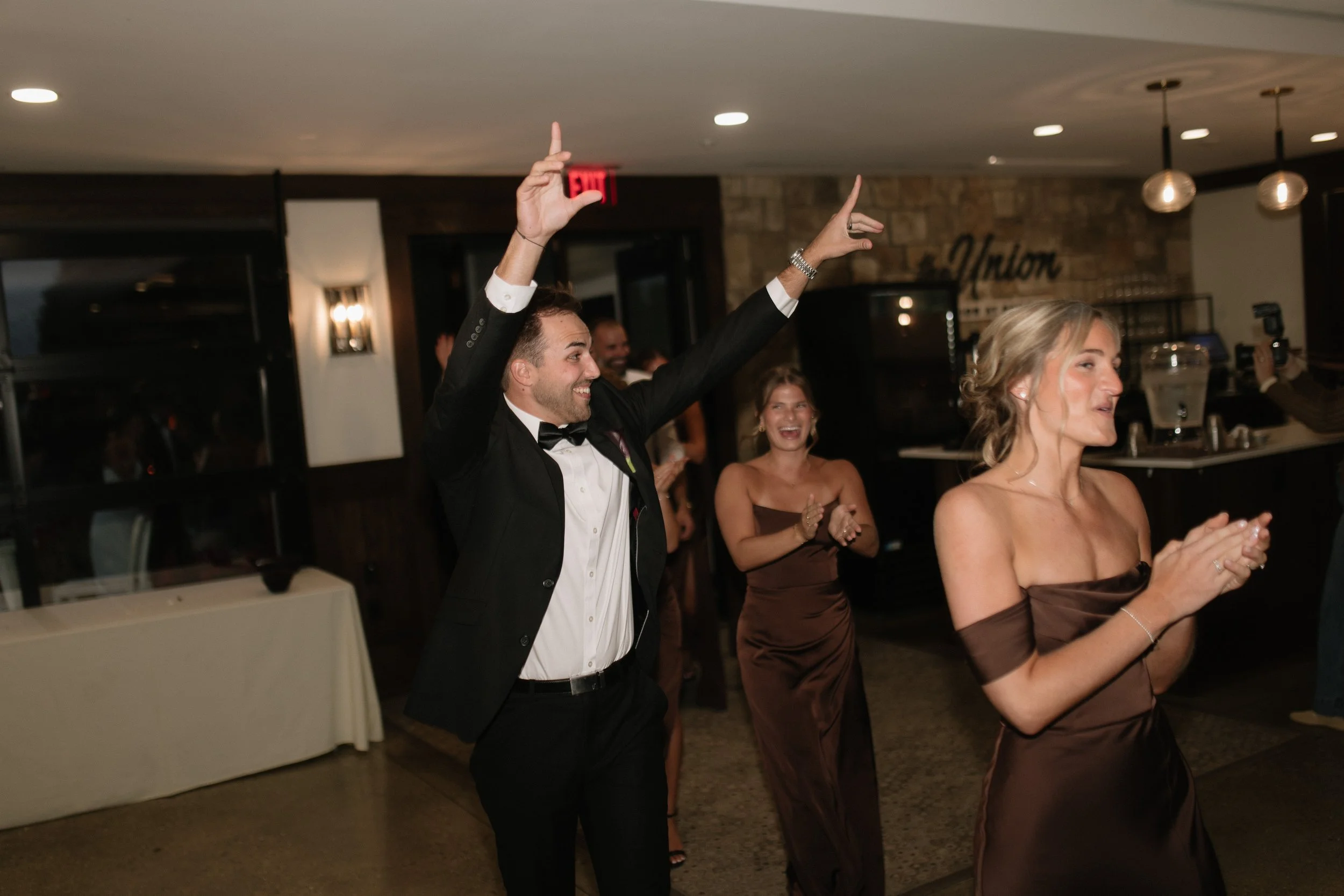 brown & burgundy wedding, travel wedding photographer, golf course wedding ideas, candid wedding photographer, documentary, film inspired georgia abigail photo -271.jpg