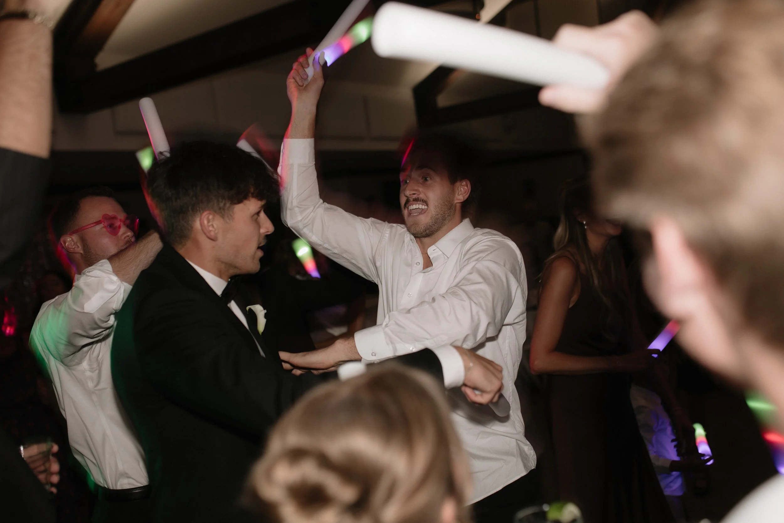 brown & burgundy wedding, travel wedding photographer, golf course wedding ideas, candid wedding photographer, documentary, film inspired georgia abigail photo -342.jpg