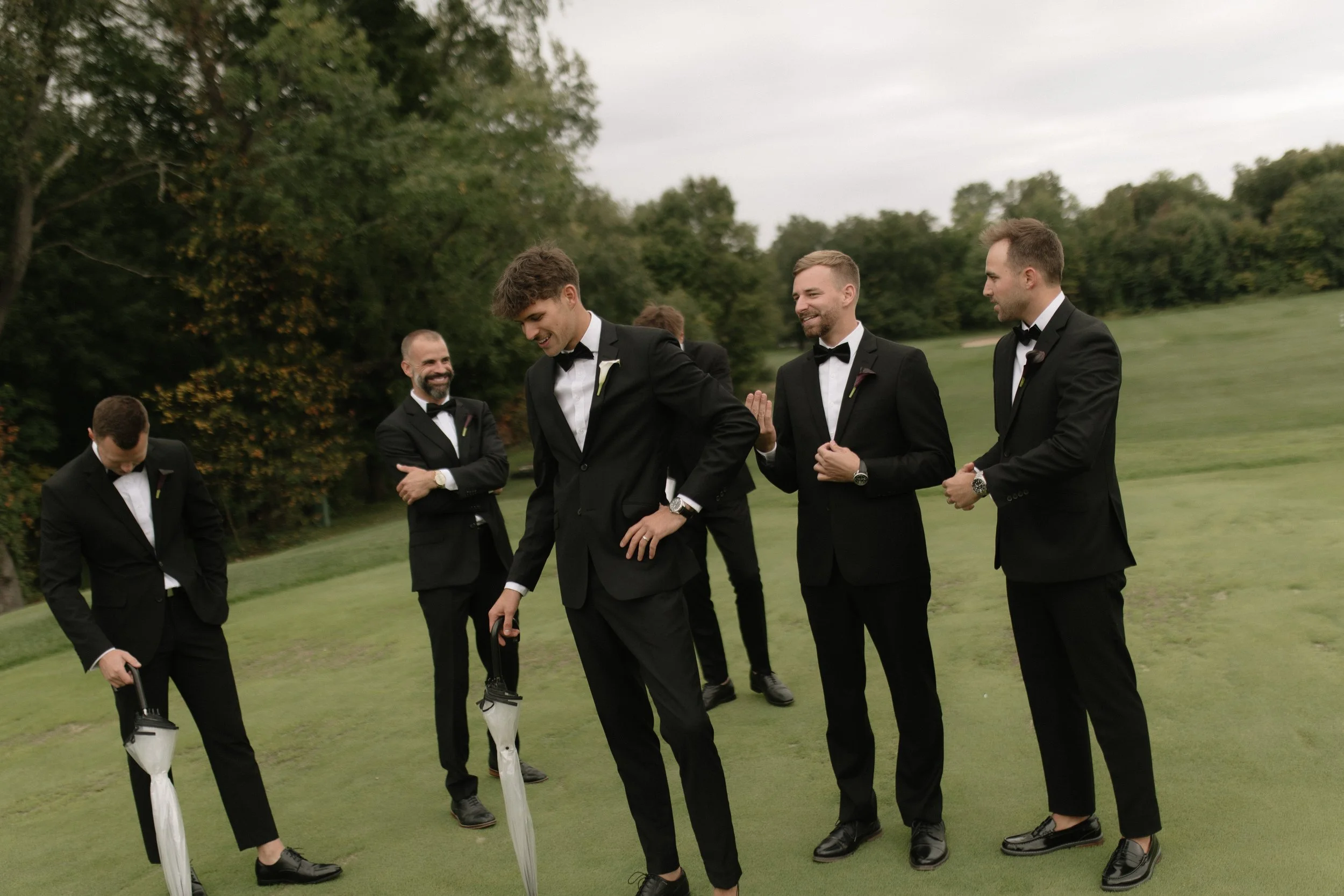 brown & burgundy wedding, travel wedding photographer, golf course wedding ideas, candid wedding photographer, documentary, film inspired georgia abigail photo -147.jpg