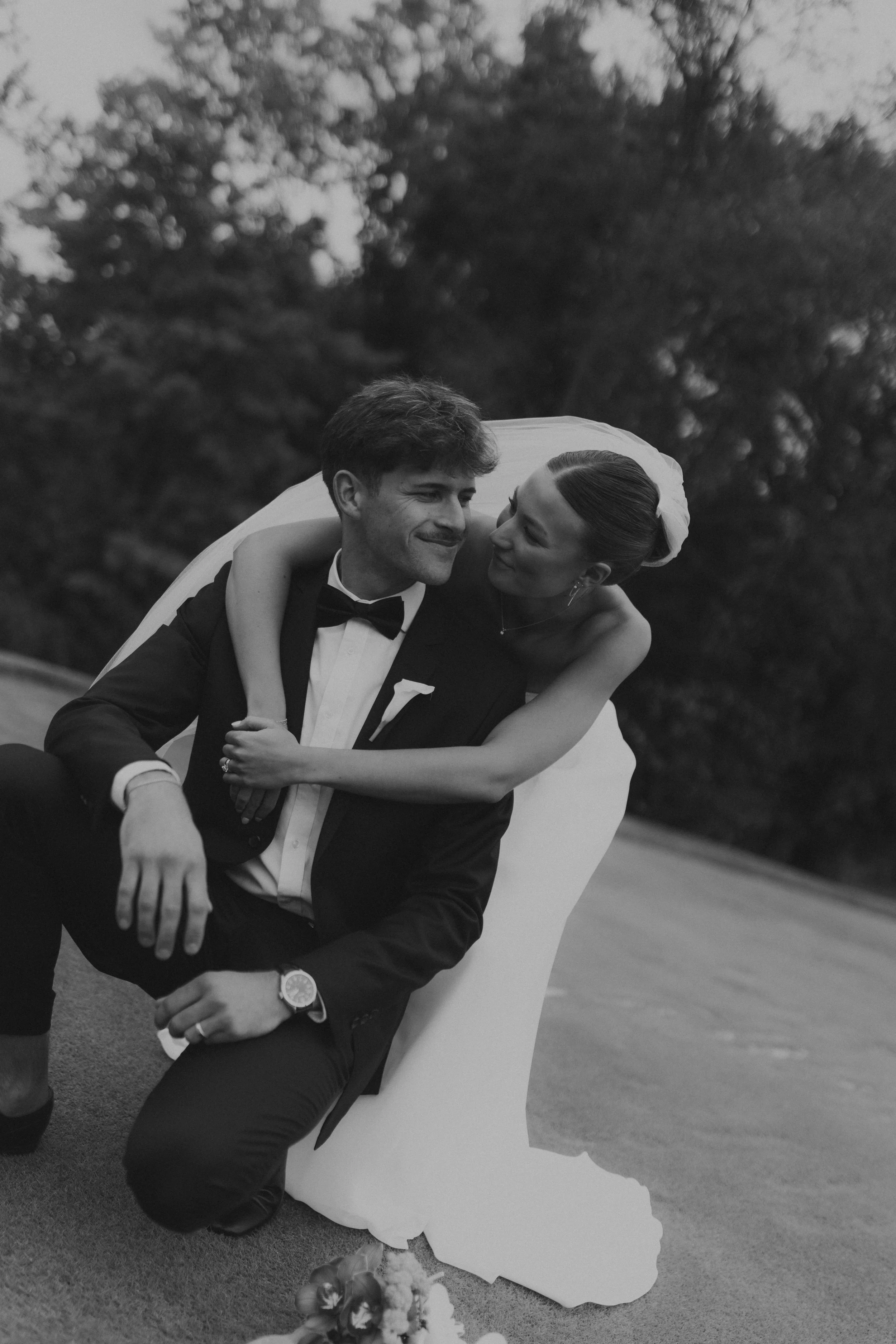 brown & burgundy wedding, travel wedding photographer, golf course wedding ideas, candid wedding photographer, documentary, film inspired georgia abigail photo -101.jpg