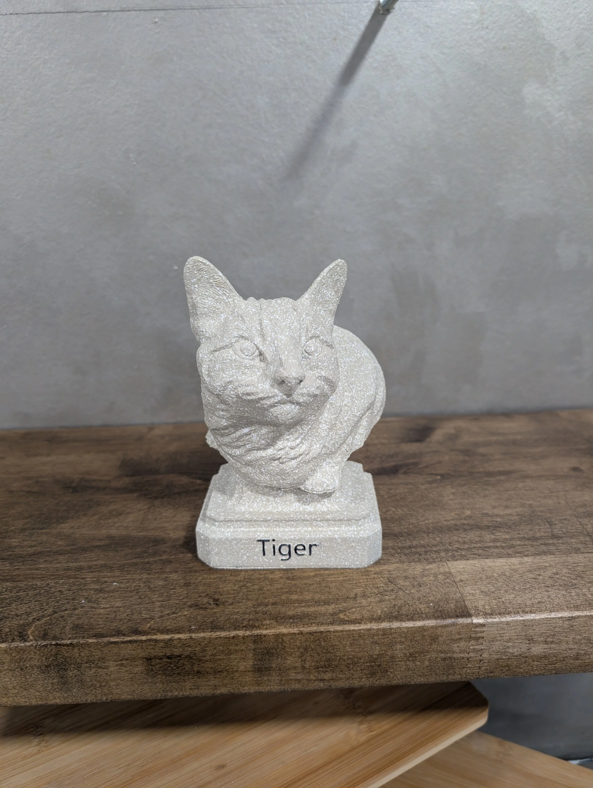 Custom handcrafted cat statue from photo - Your Pet's Legacy.