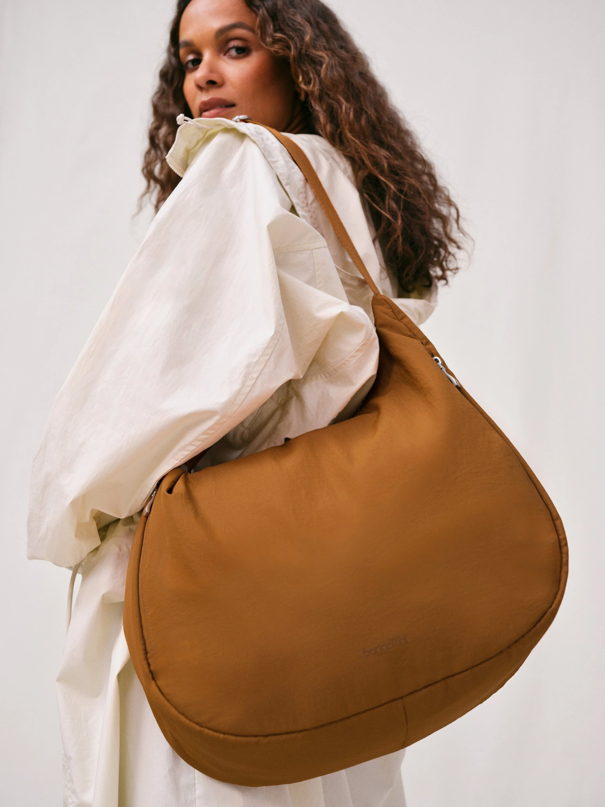 Baggallini lifestyle image