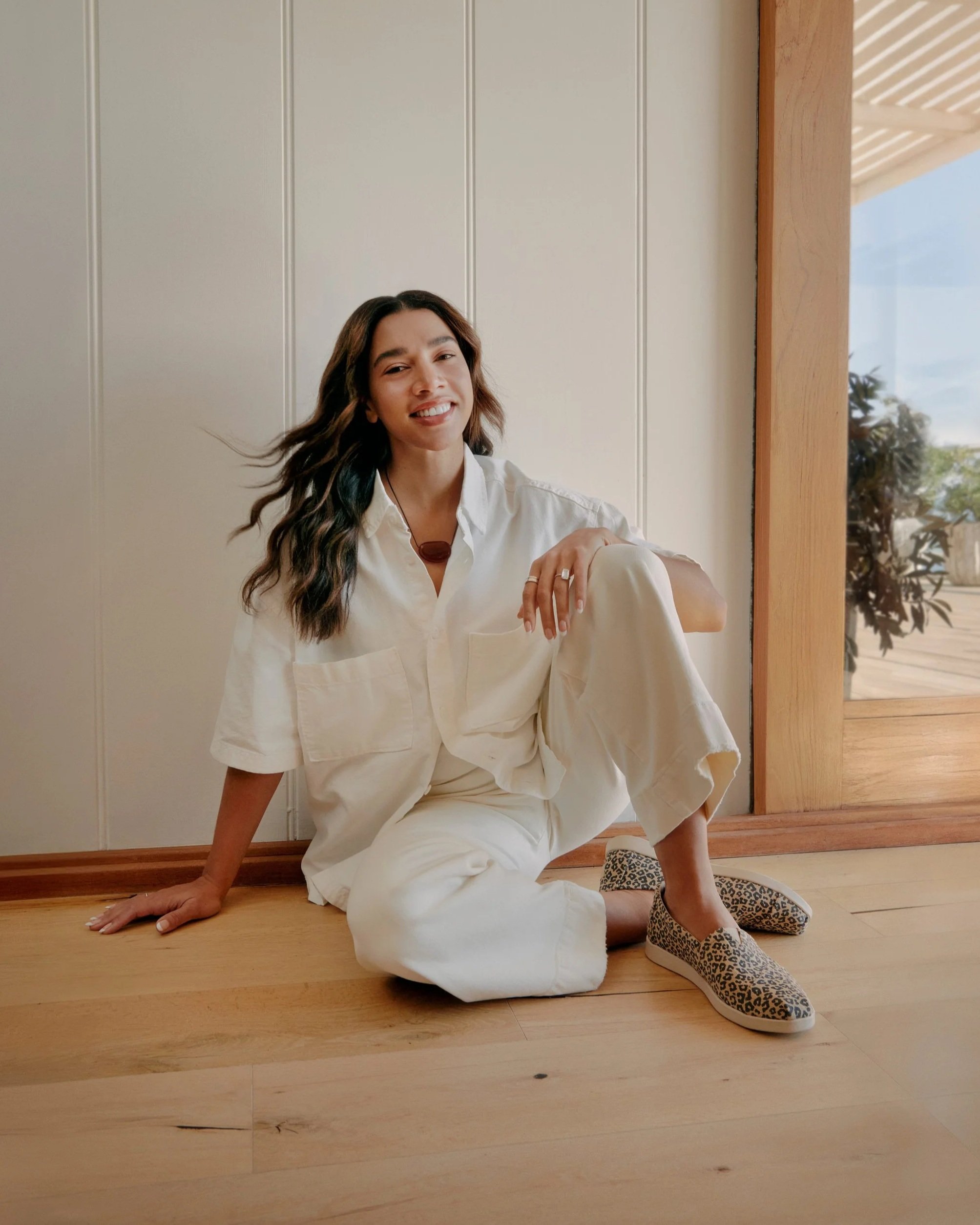 Hannah Bronfman lifestyle image from TOMS 20th anniversary campaign