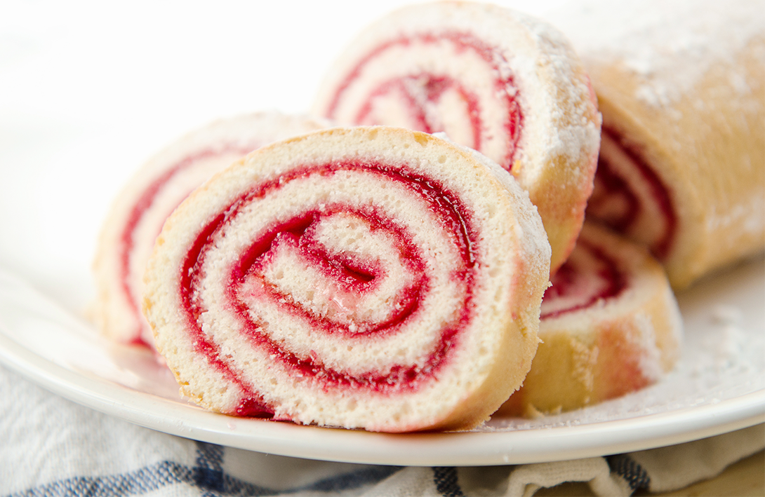 Hungarian-style dessert roulades